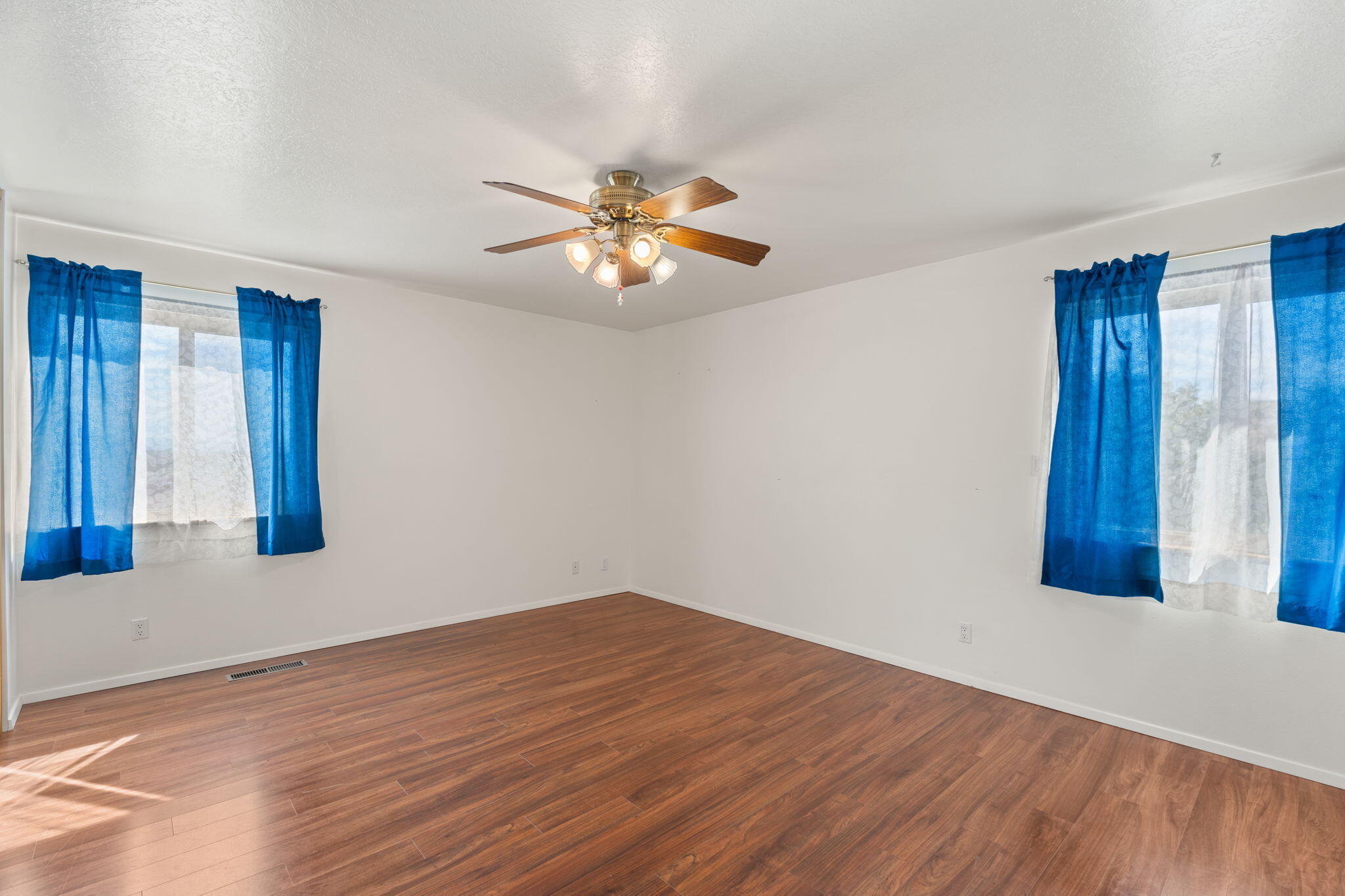 417 ASBURY Road NE