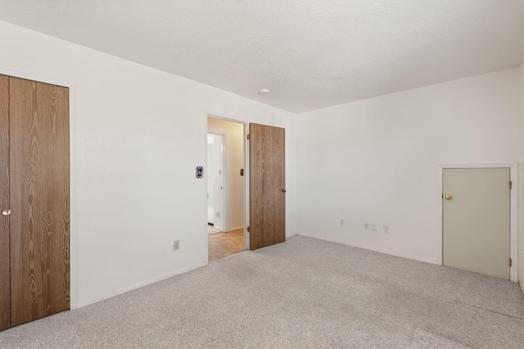 417 ASBURY Road NE