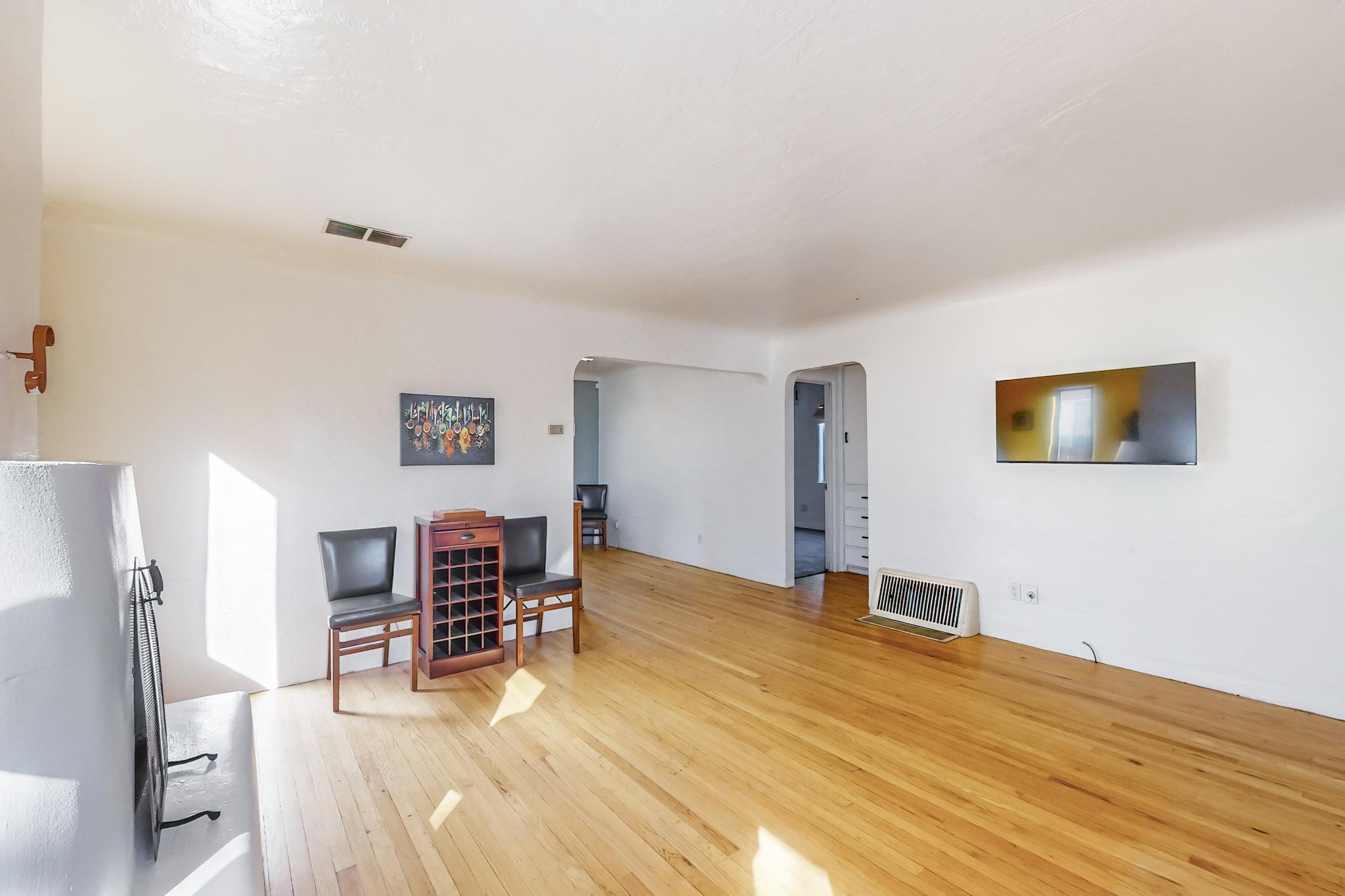 921 WASHINGTON Street SE