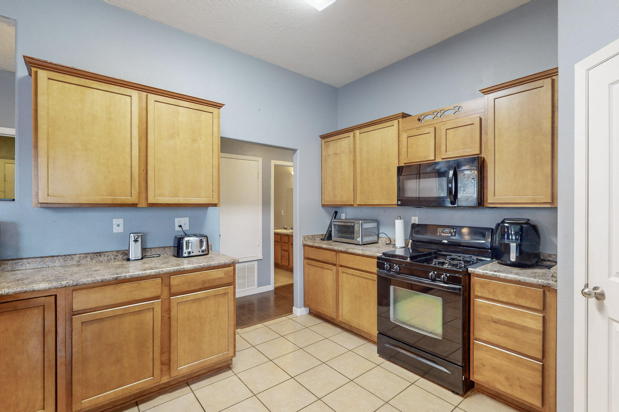 2036 N Ensenada Circle SE