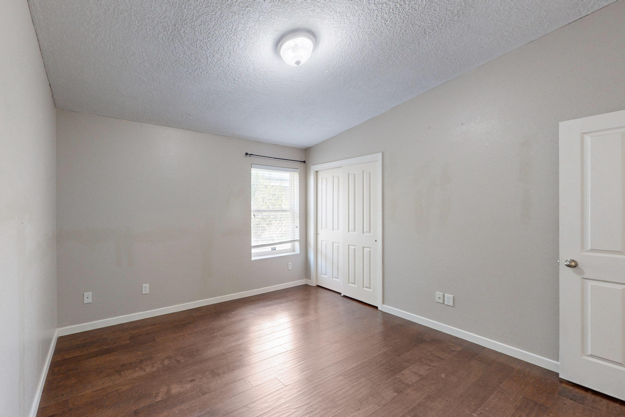 2036 N Ensenada Circle SE