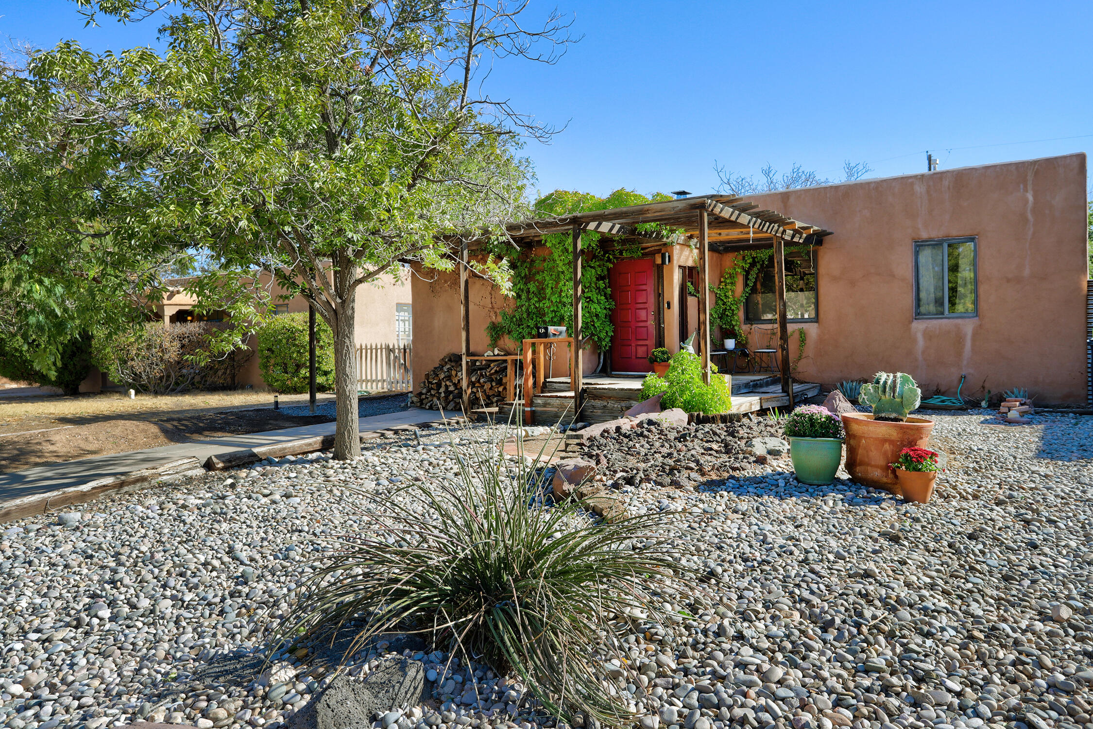 534 ALISO Drive NE
