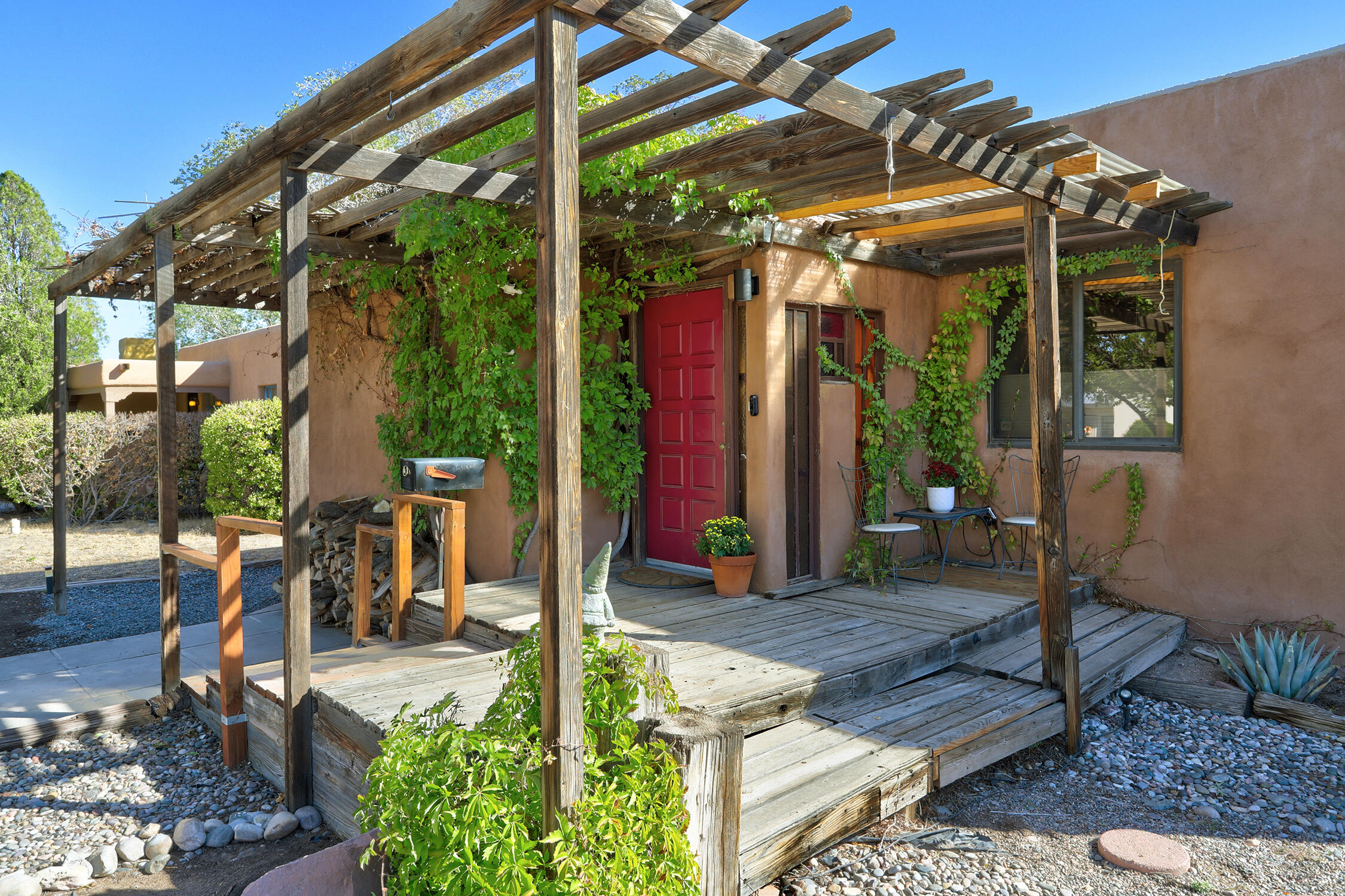 534 ALISO Drive NE