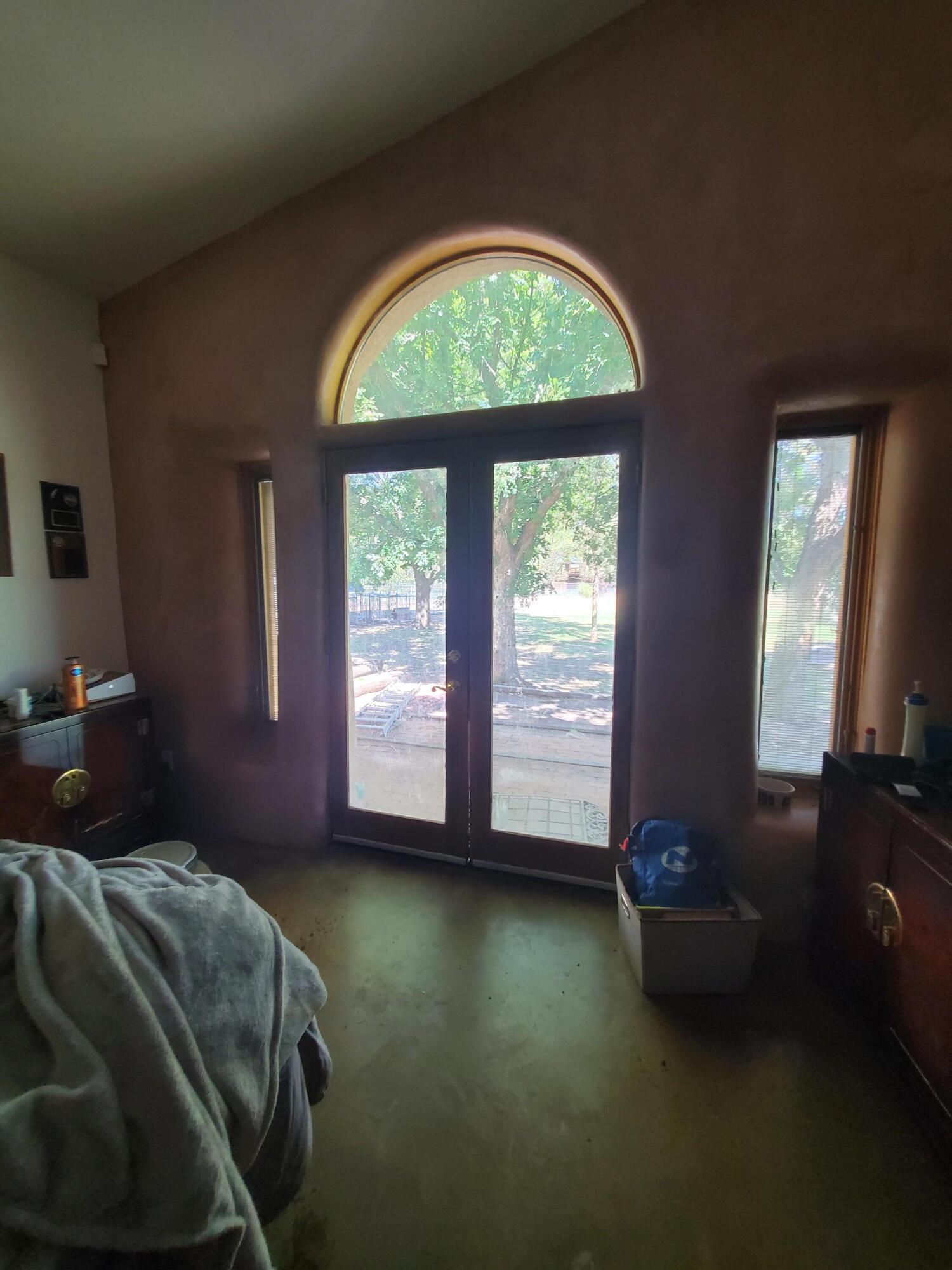450 HATHAWAY Circle