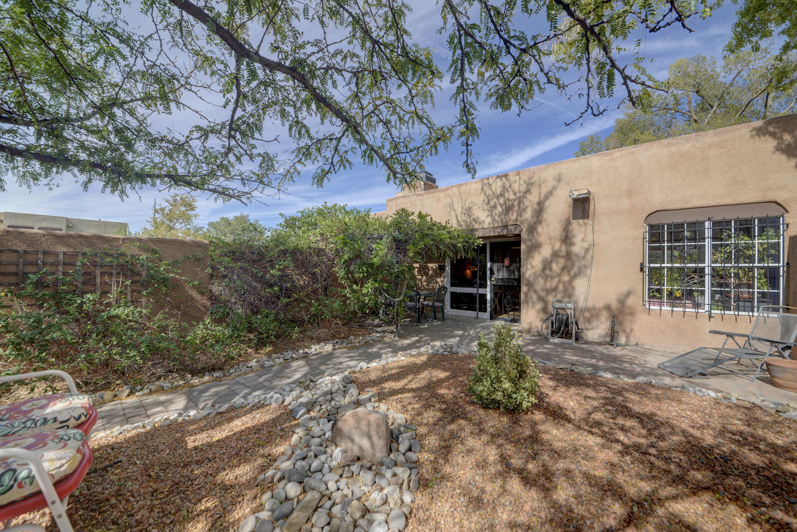 502 FRUIT Avenue NE