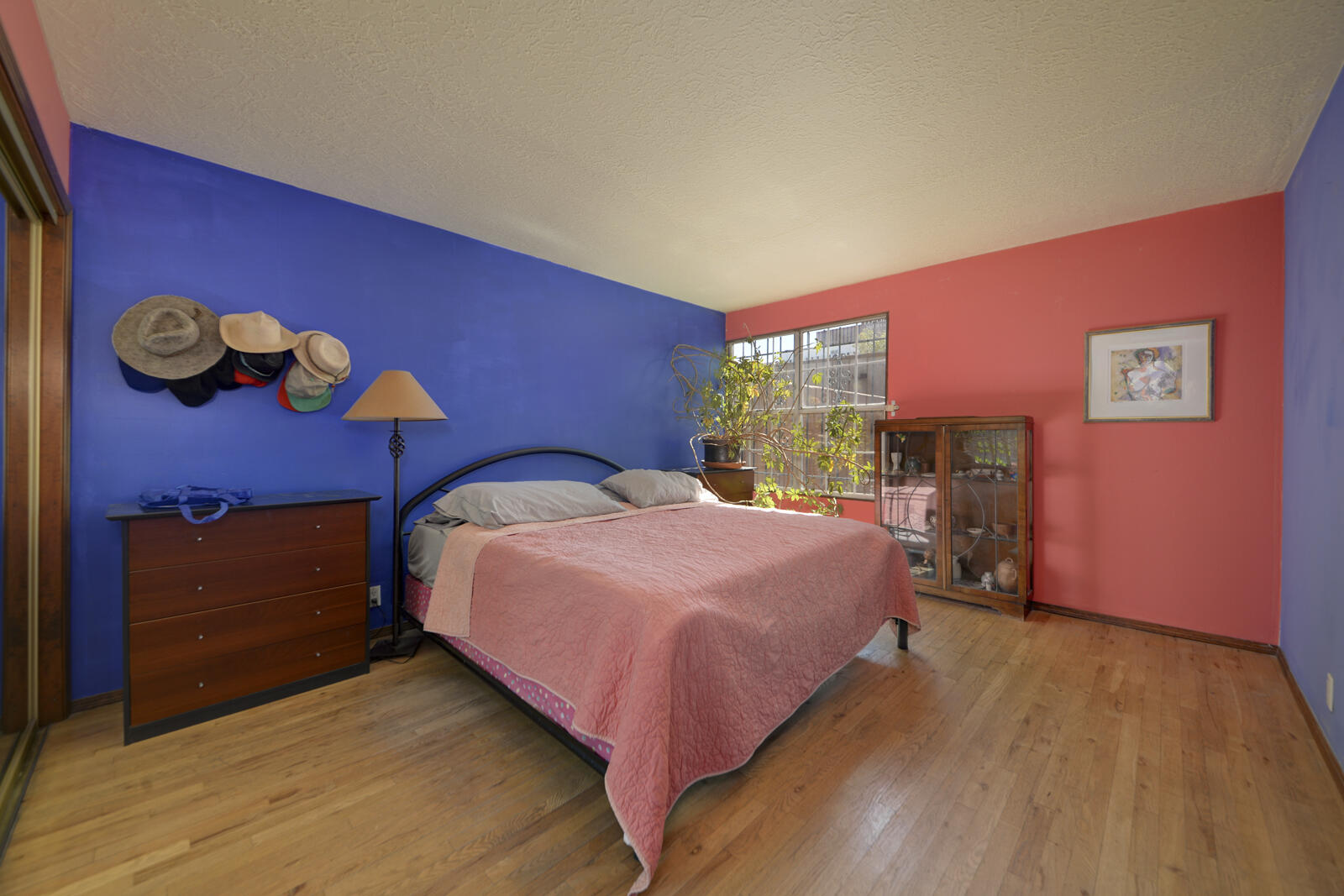 502 FRUIT Avenue NE