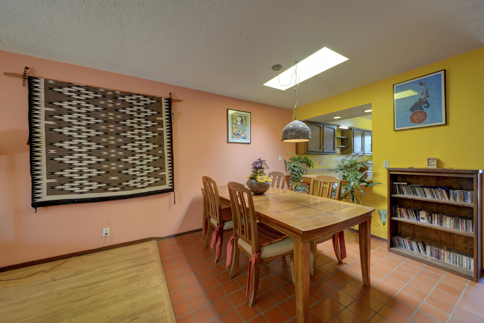 502 FRUIT Avenue NE