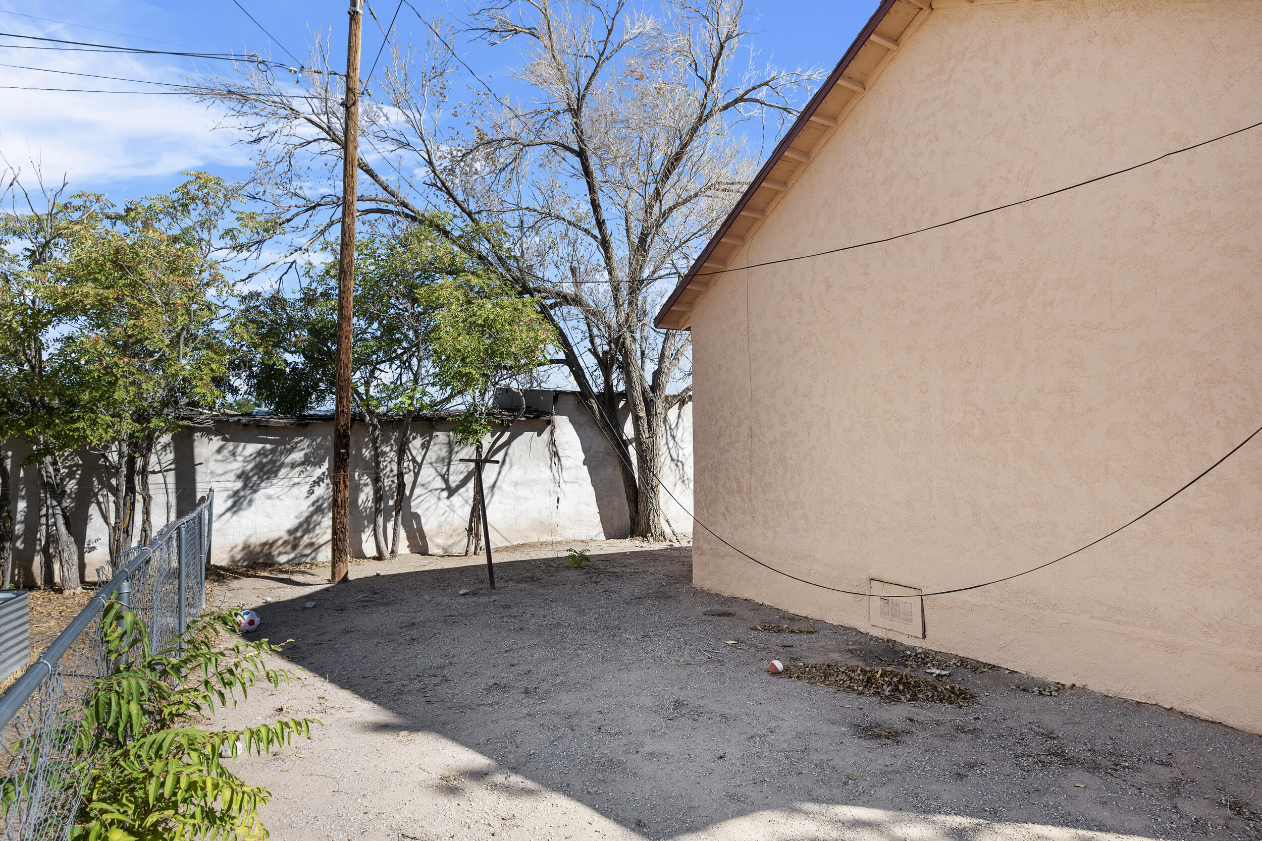 818 Granada Street