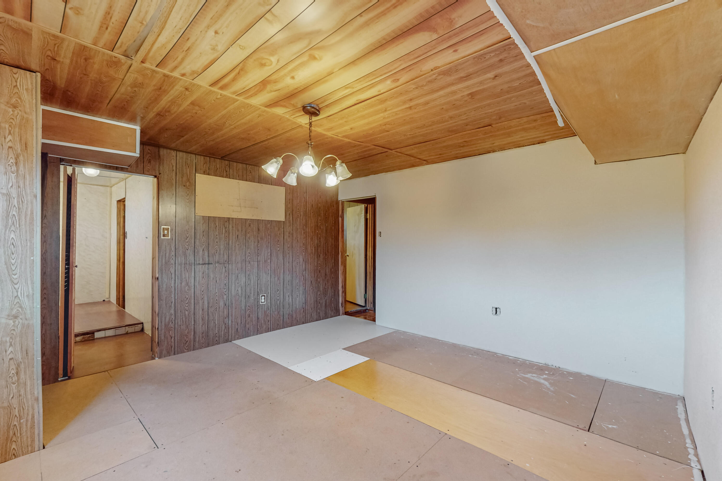 1635 Van Cleave Road NW