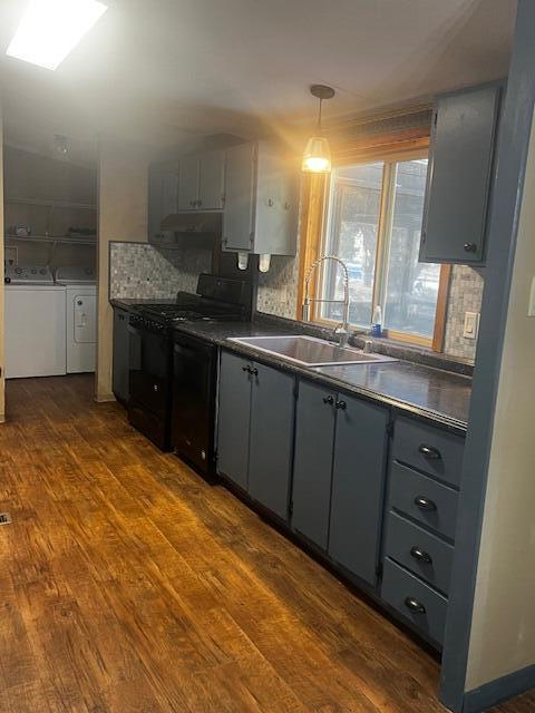 33 HOLLI Loop