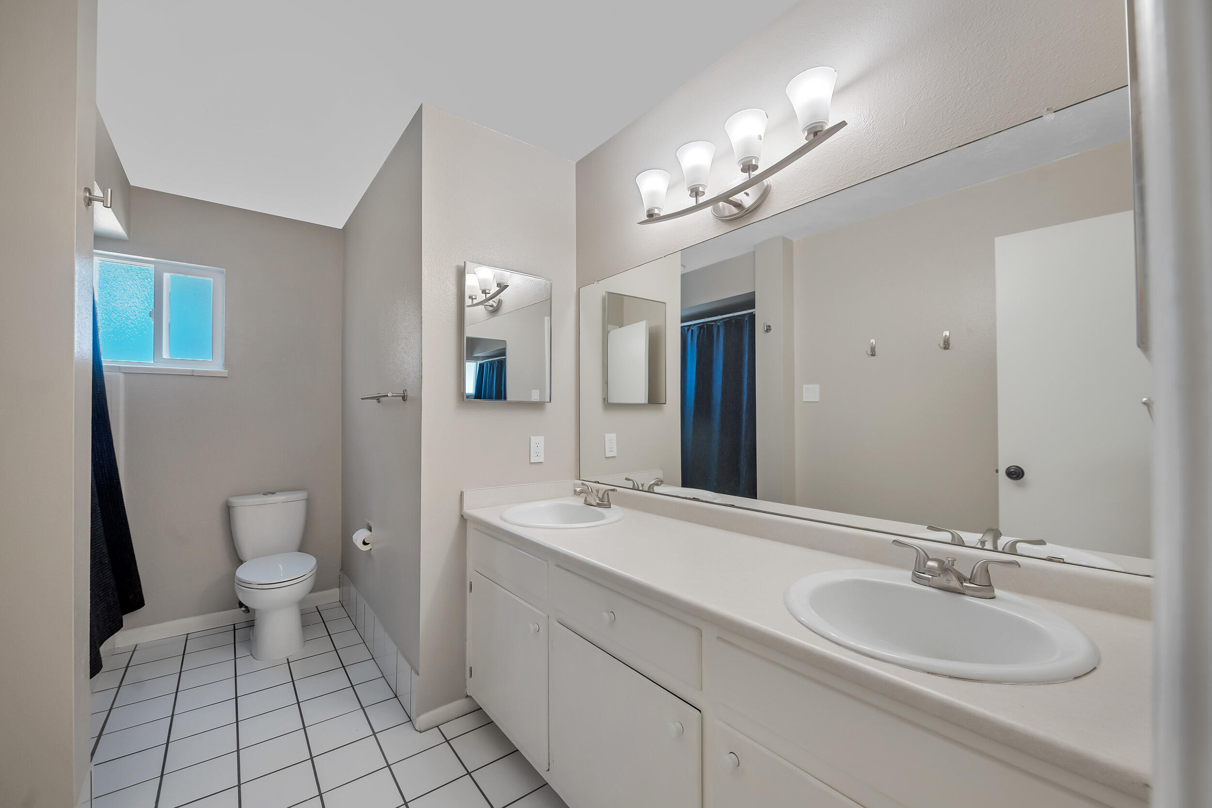 901 POCO CERRO Court SE