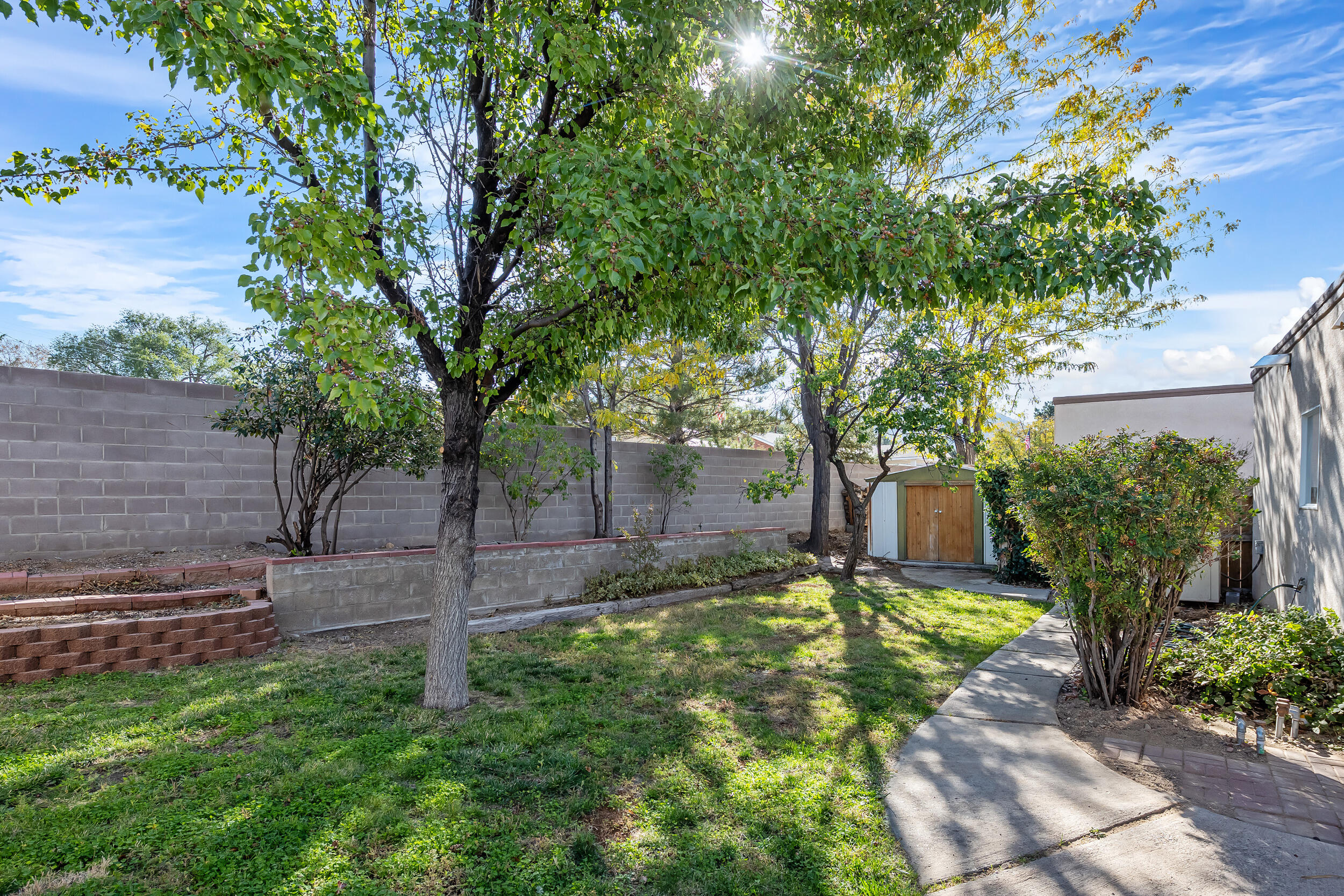 901 POCO CERRO Court SE