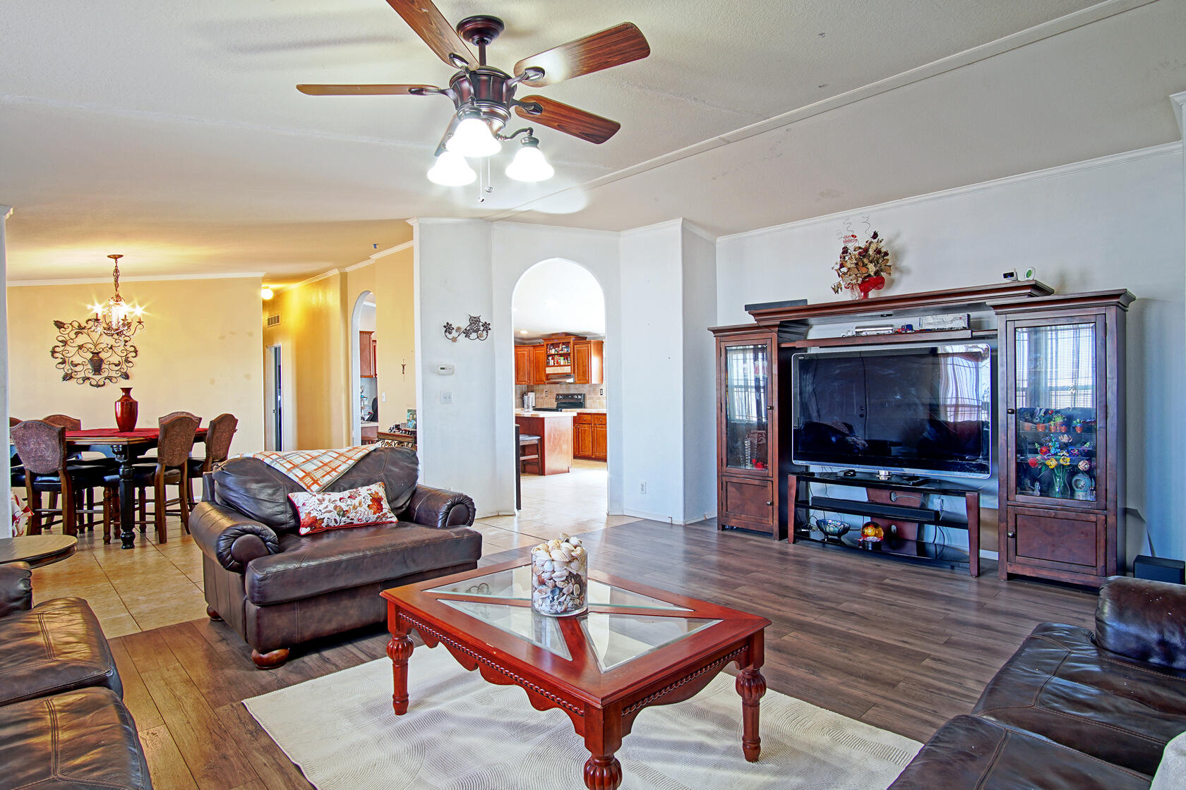 570 MEADOWLAKE Road