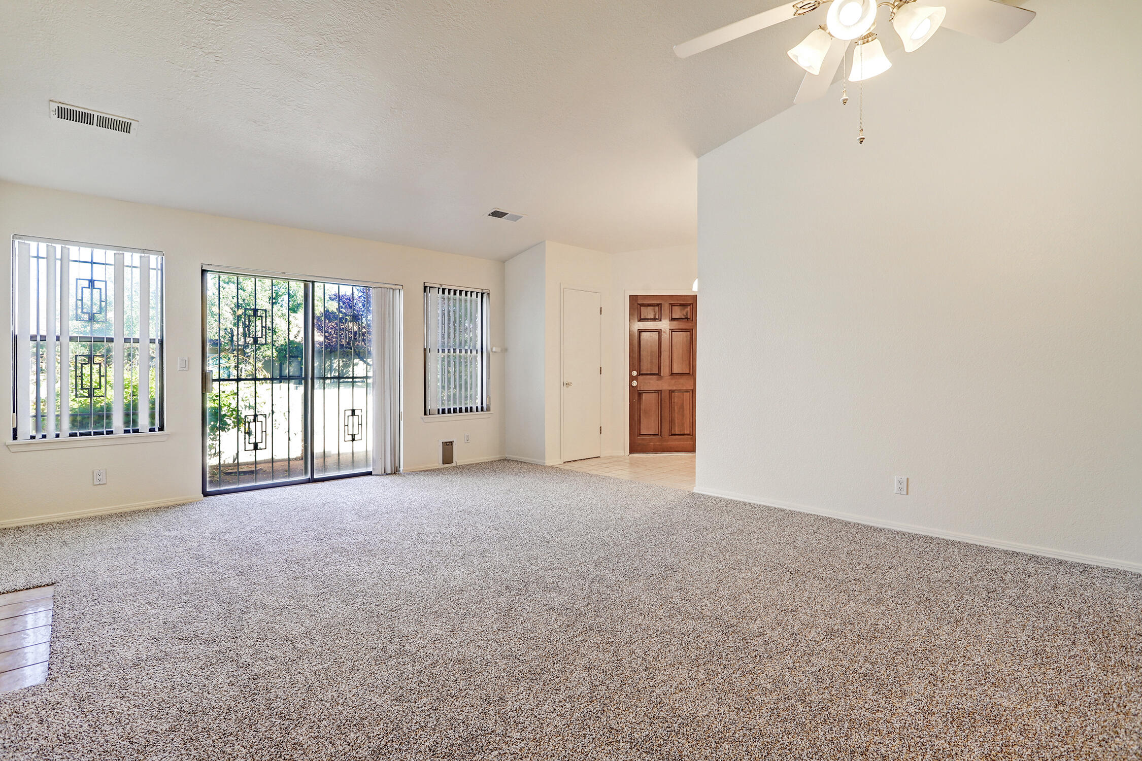 409 Rock Creek Park Avenue NE