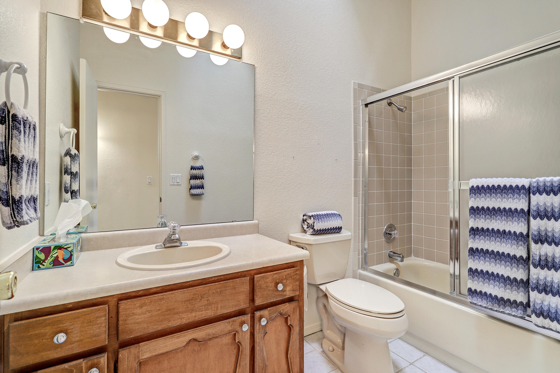 409 Rock Creek Park Avenue NE