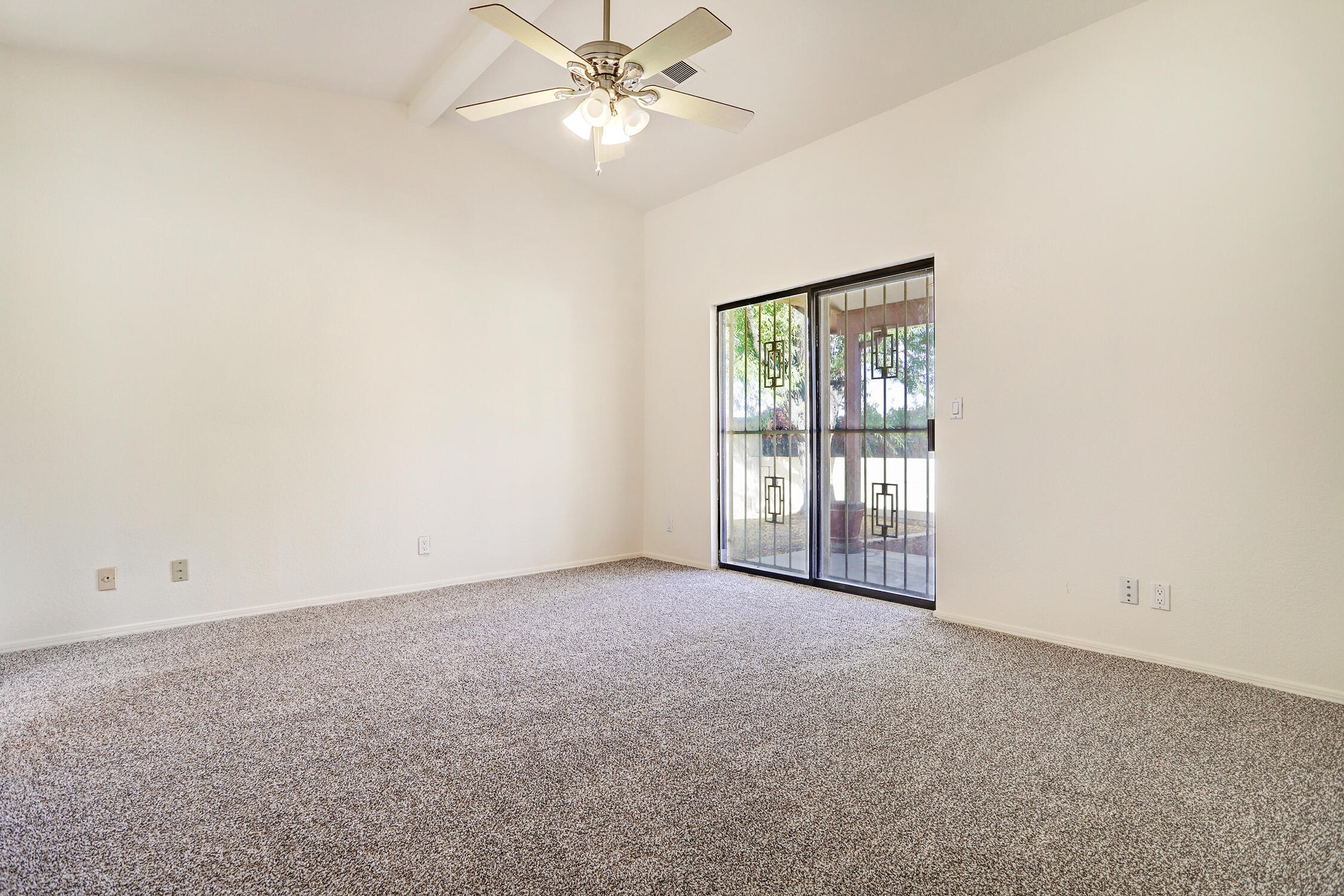 409 Rock Creek Park Avenue NE