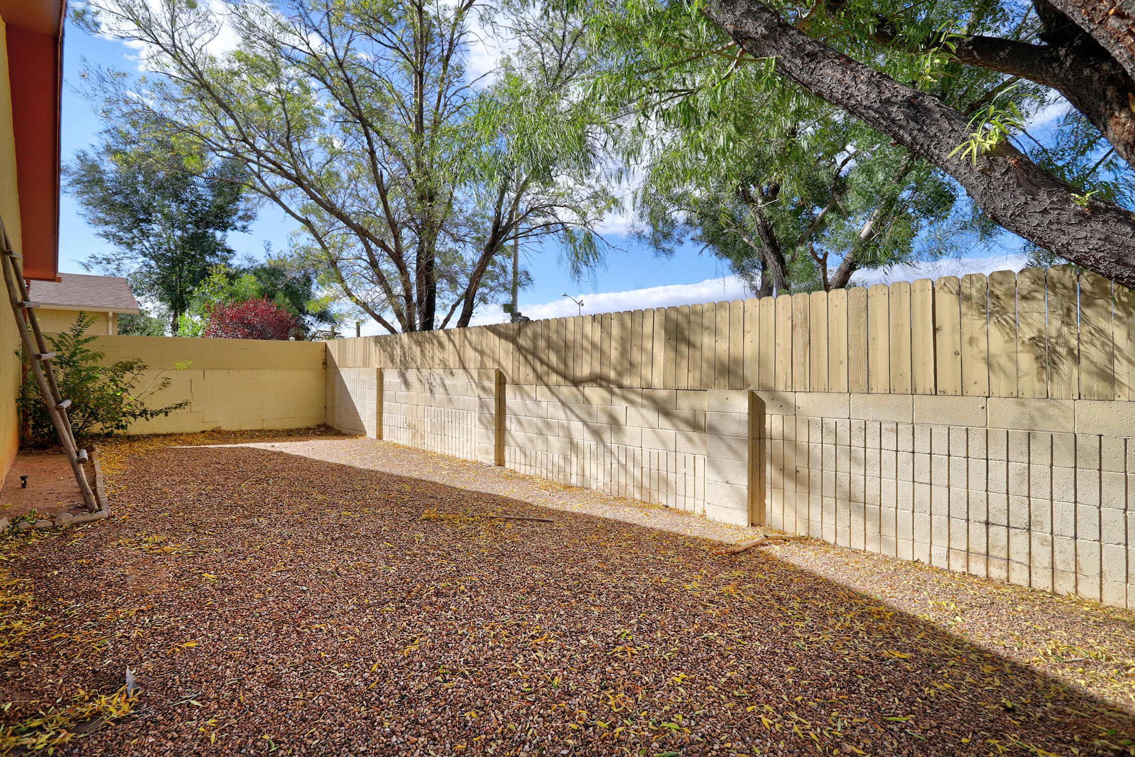 409 Rock Creek Park Avenue NE