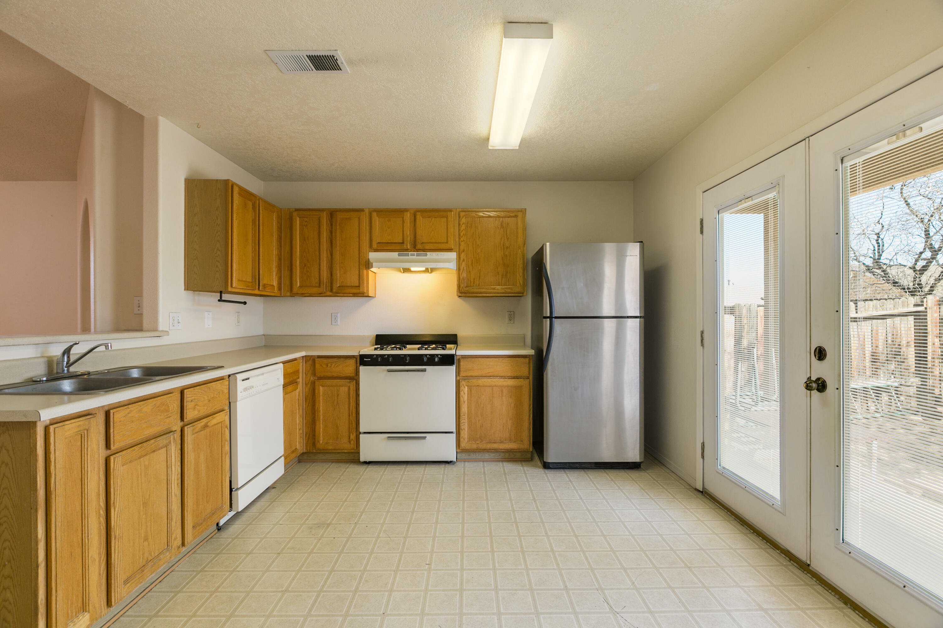 300 SAN TOMAS Lane SW