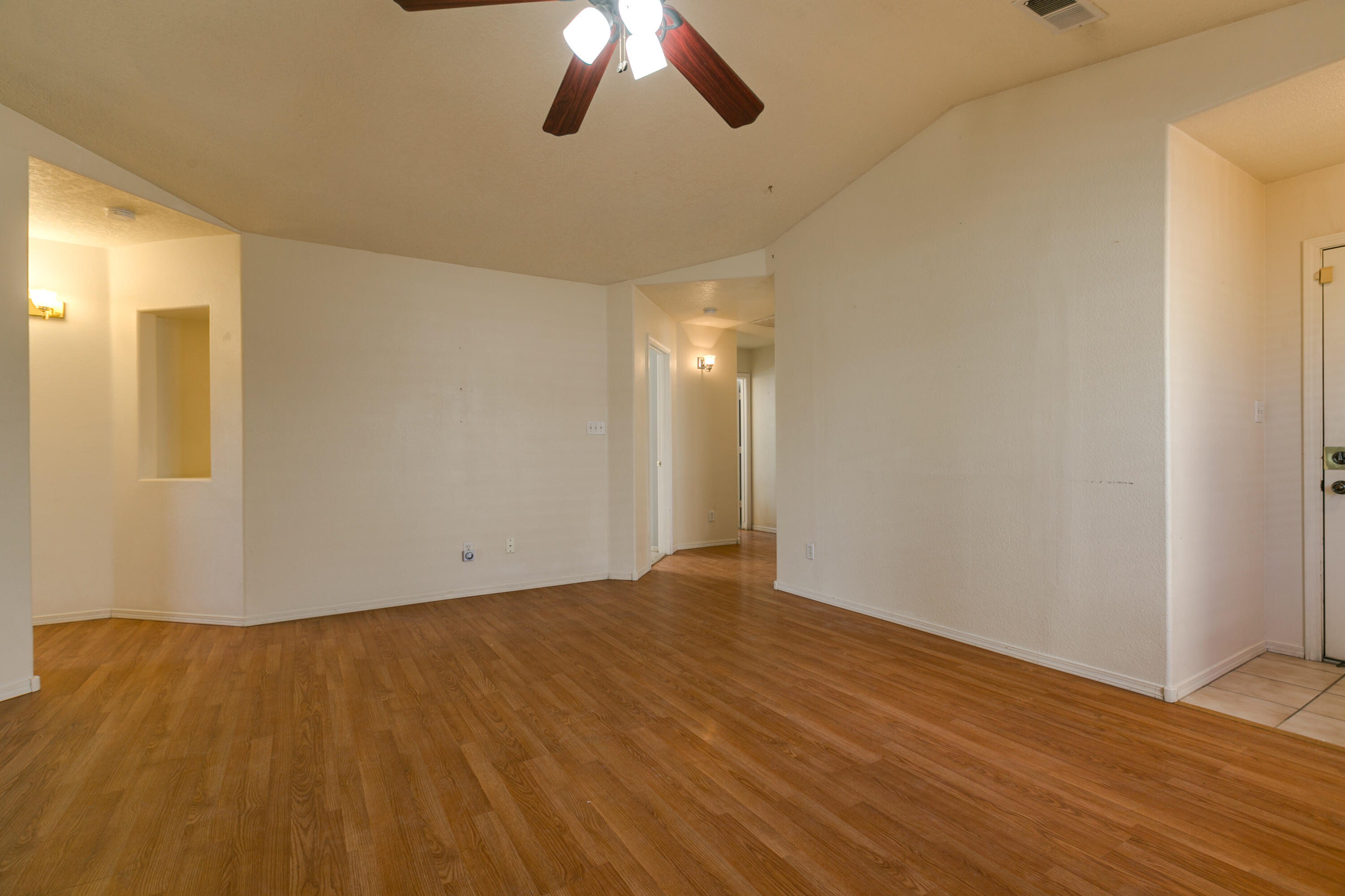 300 SAN TOMAS Lane SW
