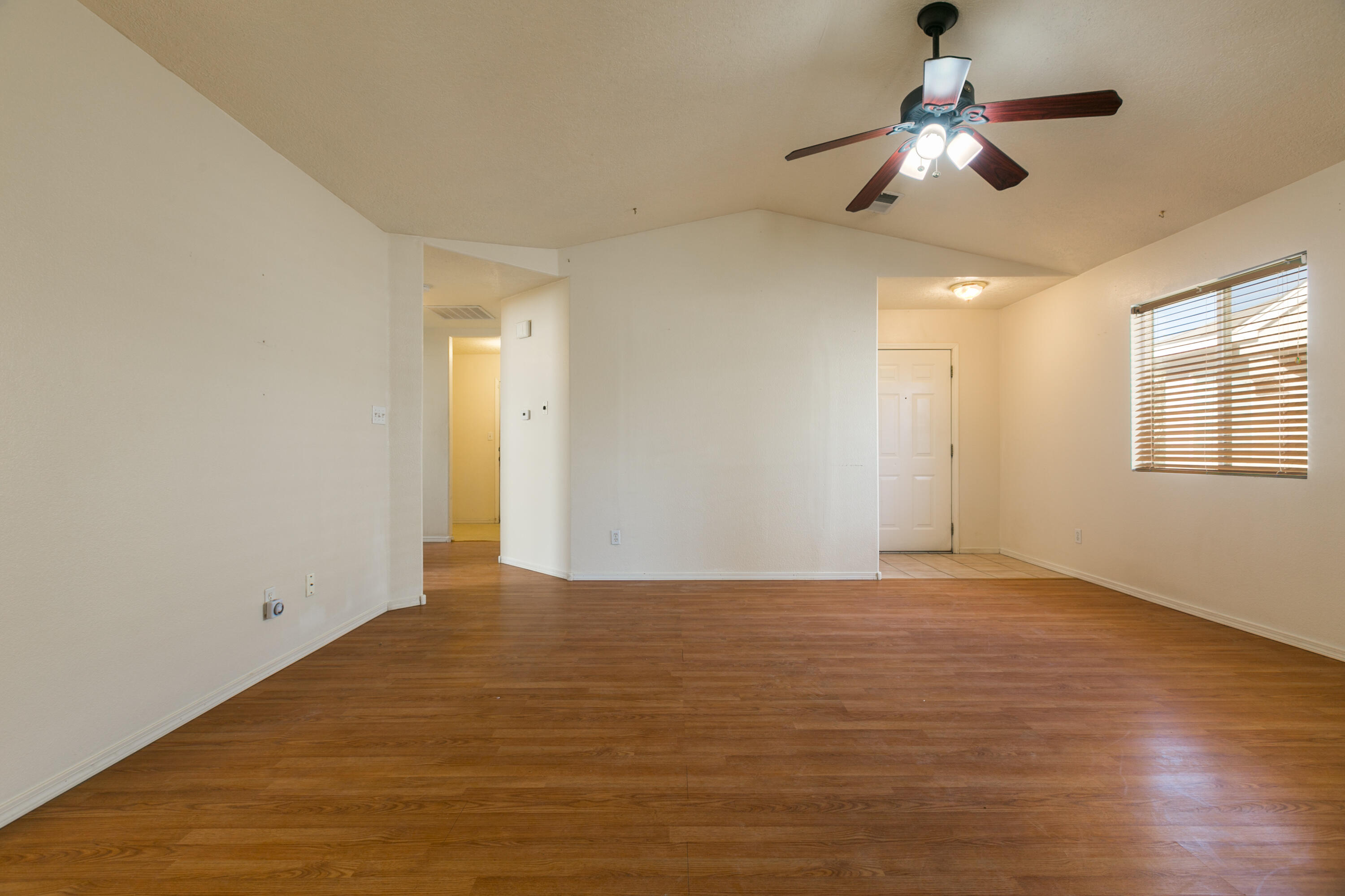 300 SAN TOMAS Lane SW