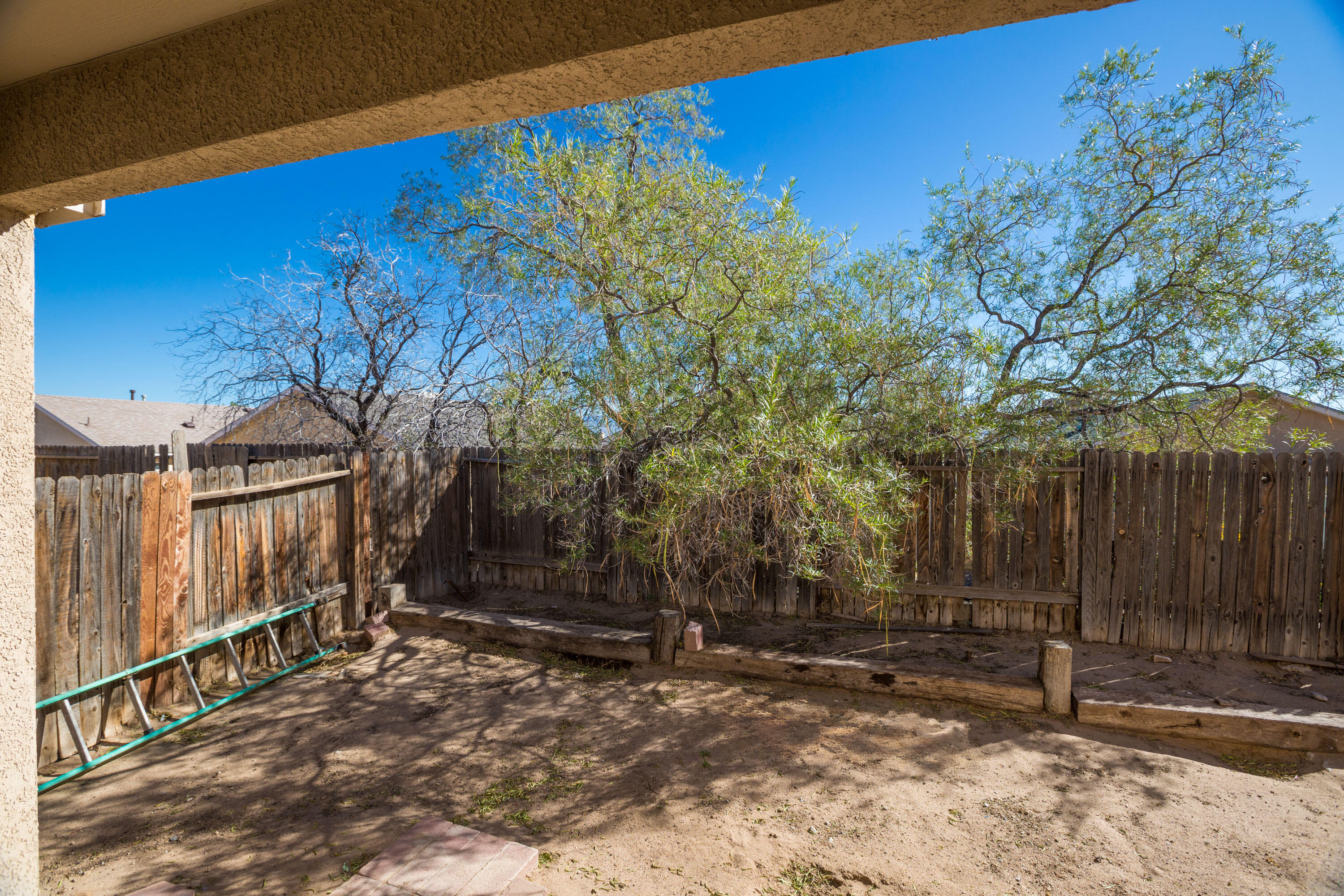 300 SAN TOMAS Lane SW