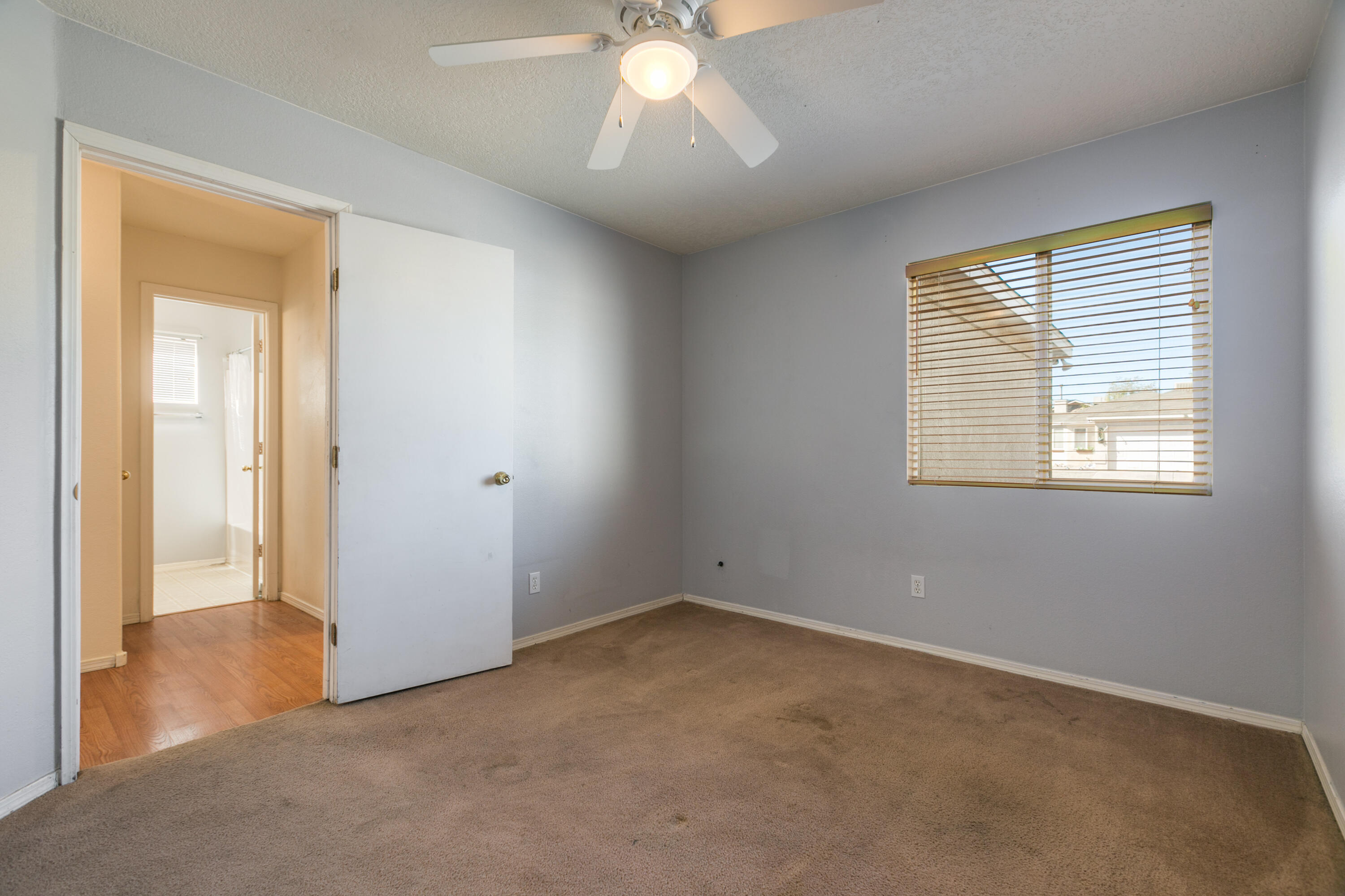 300 SAN TOMAS Lane SW