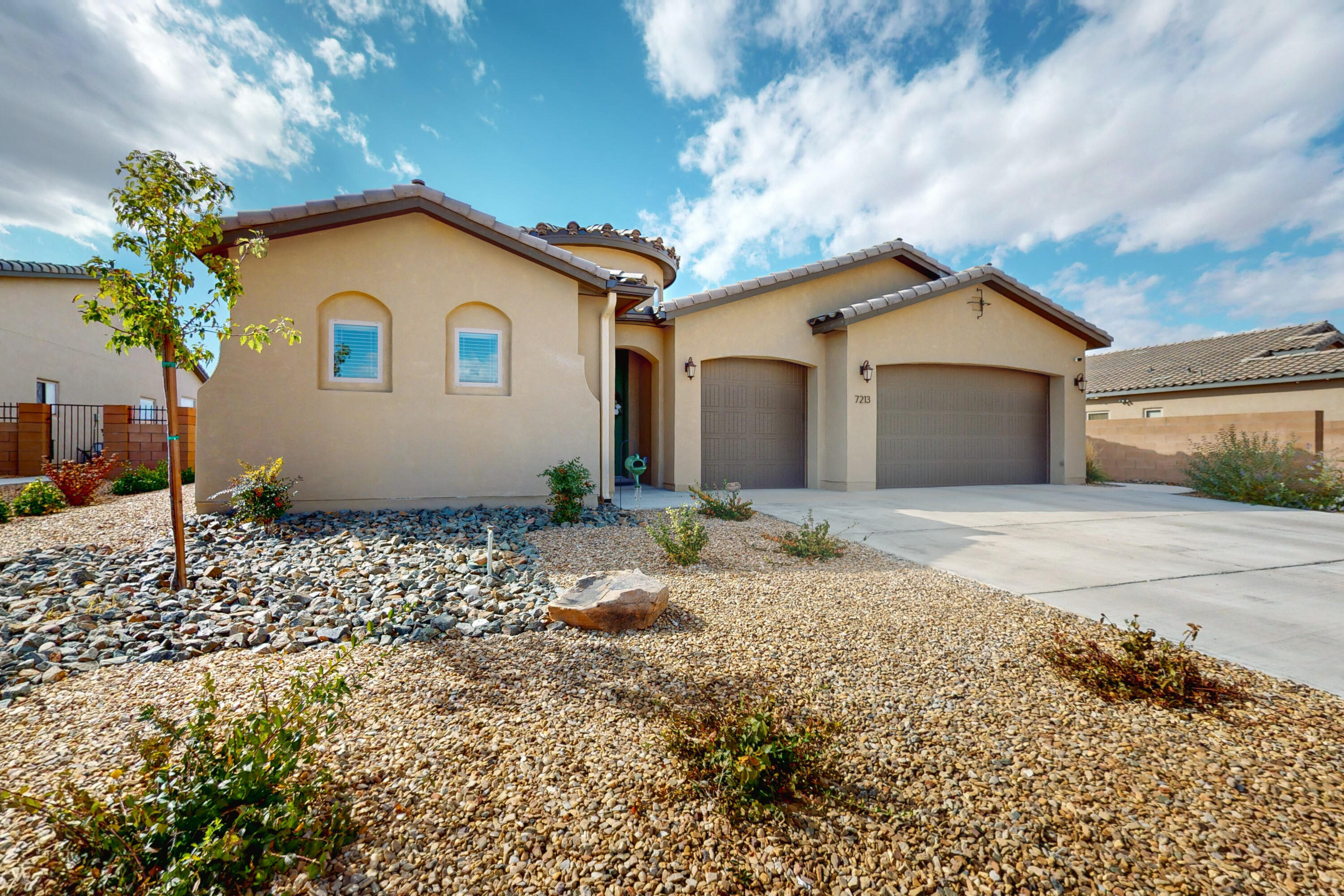 7213 ALDAN Drive NE
