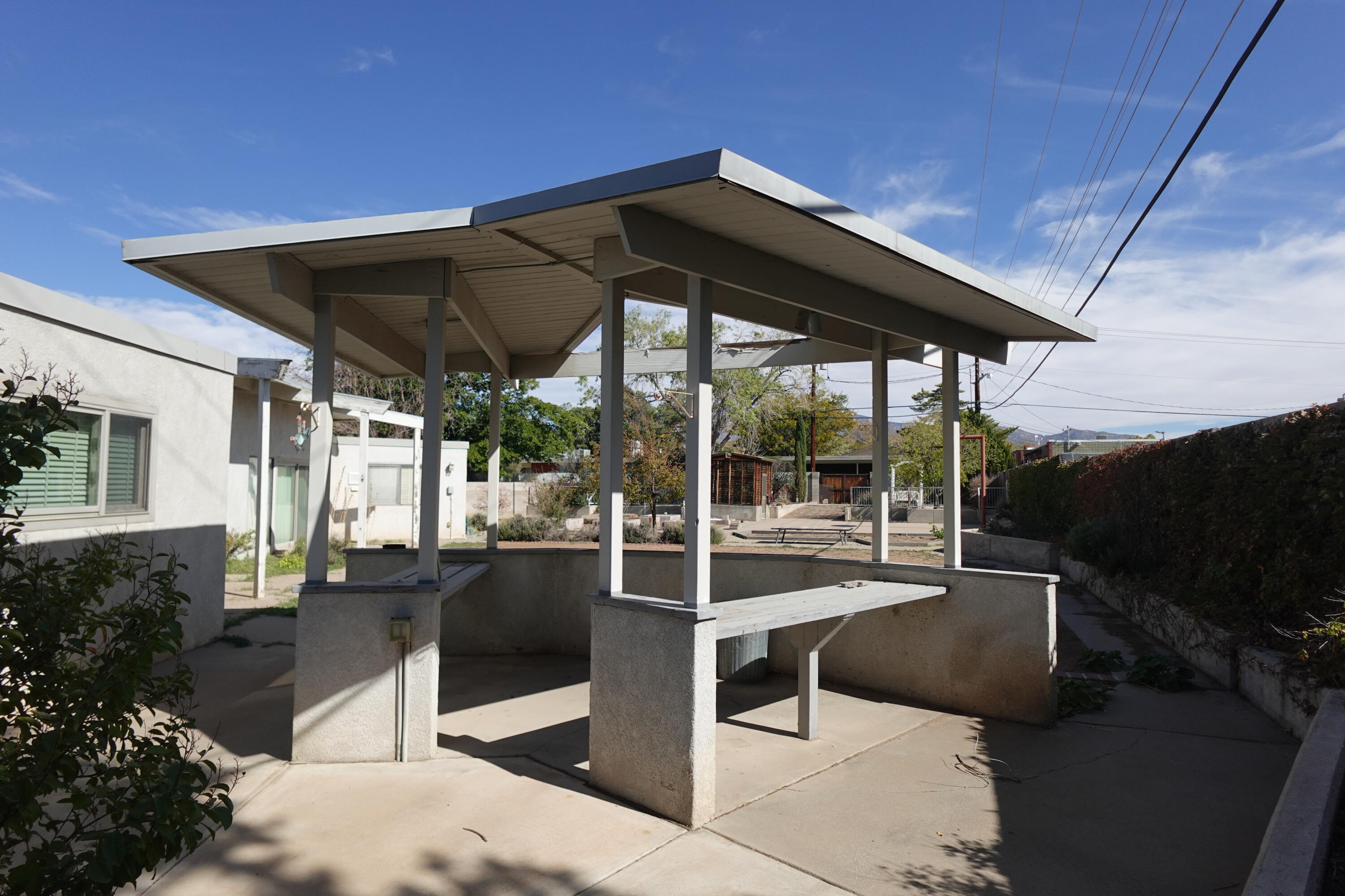 7728 El Conde Avenue NE