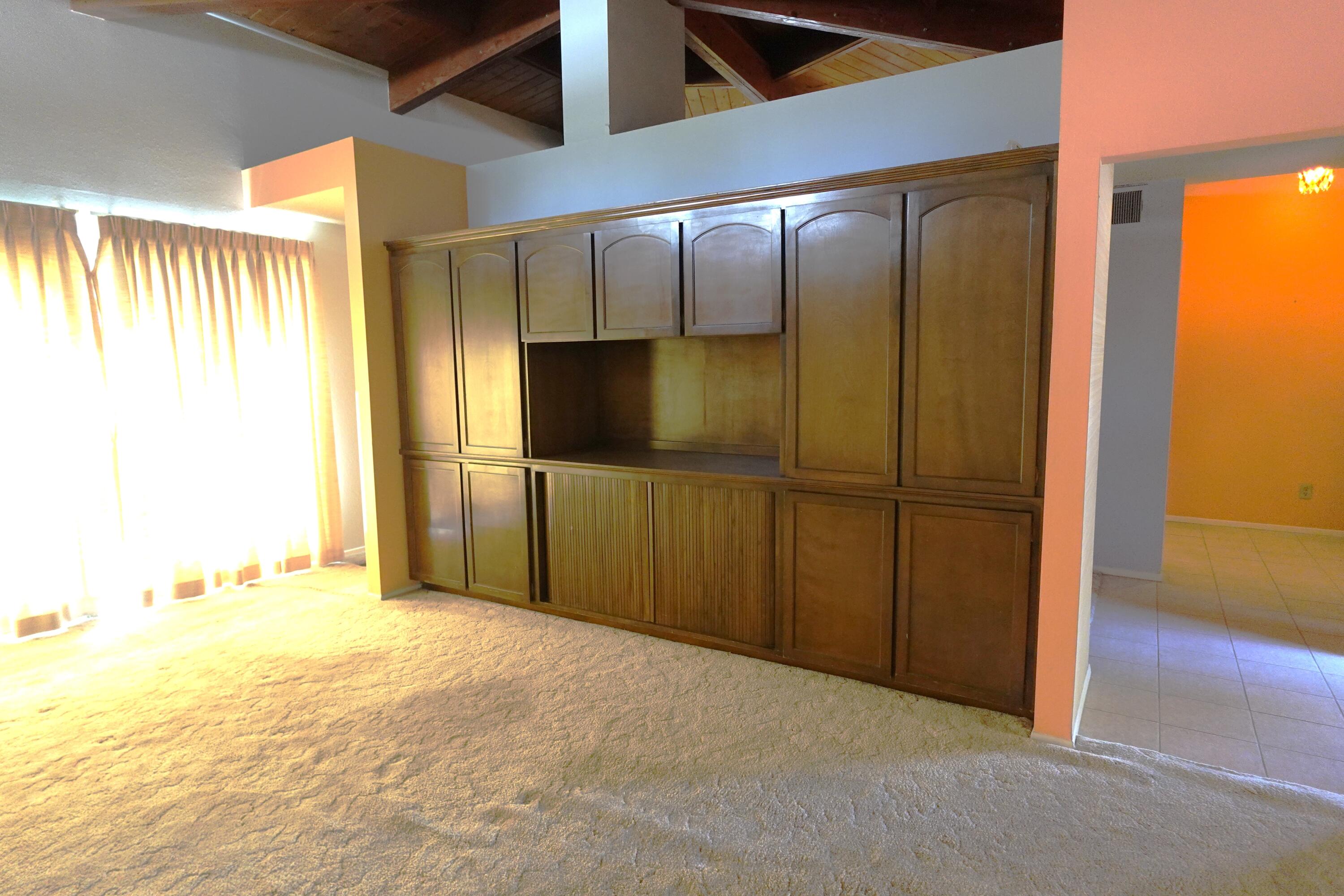 7728 El Conde Avenue NE