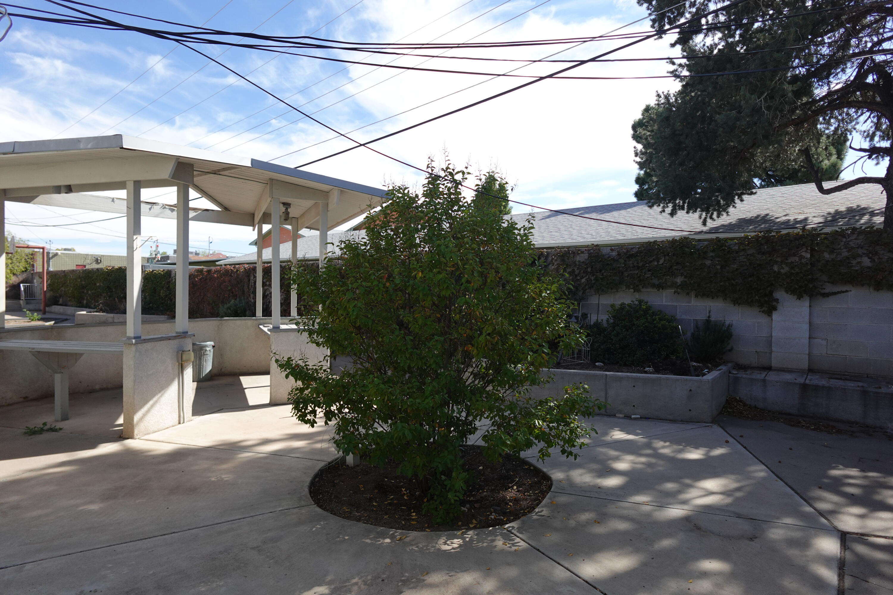 7728 El Conde Avenue NE