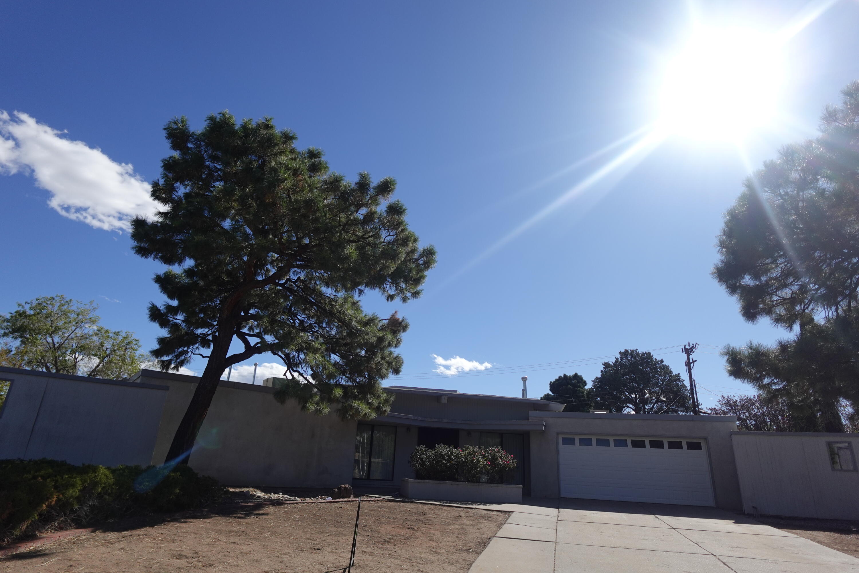 7728 El Conde Avenue NE