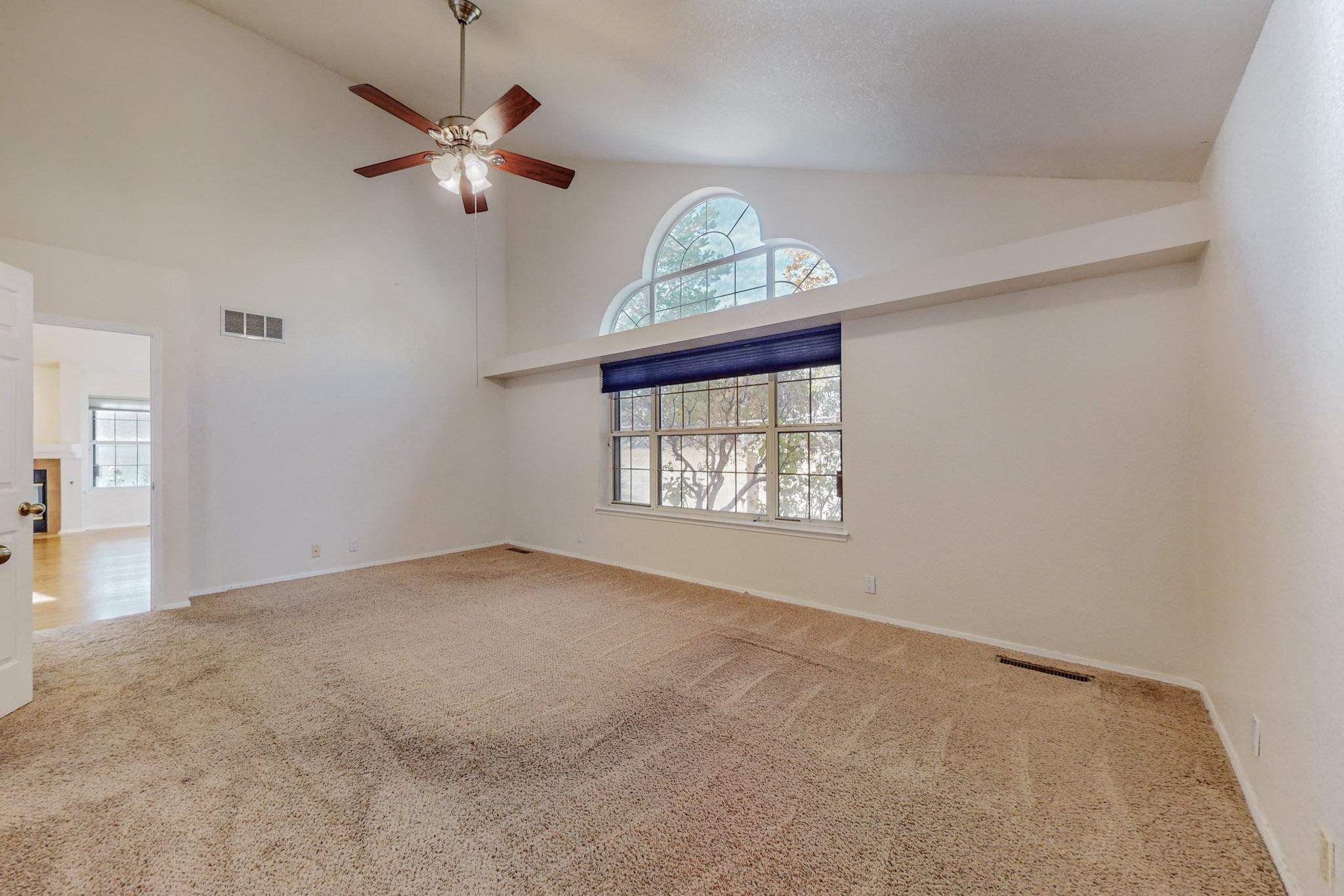 1215 BLUE QUAIL Road NE