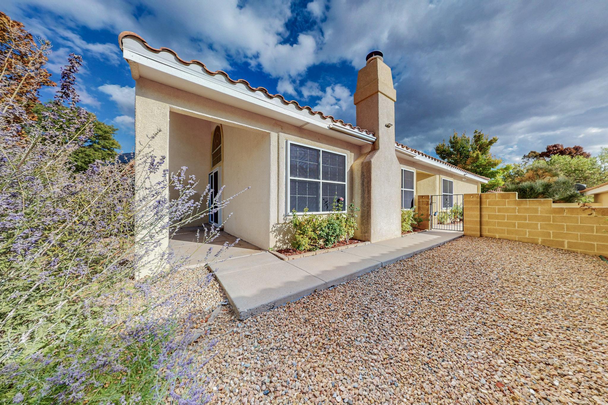 1215 BLUE QUAIL Road NE