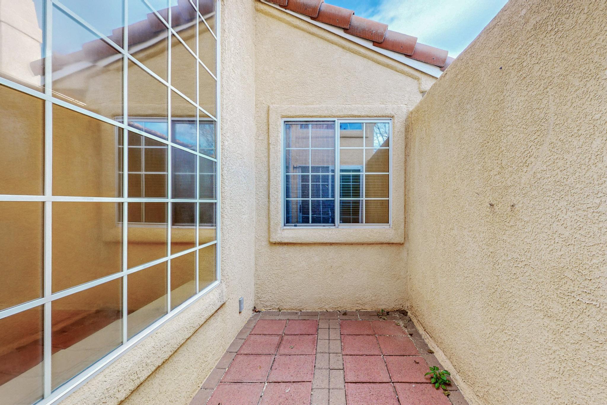 1215 BLUE QUAIL Road NE