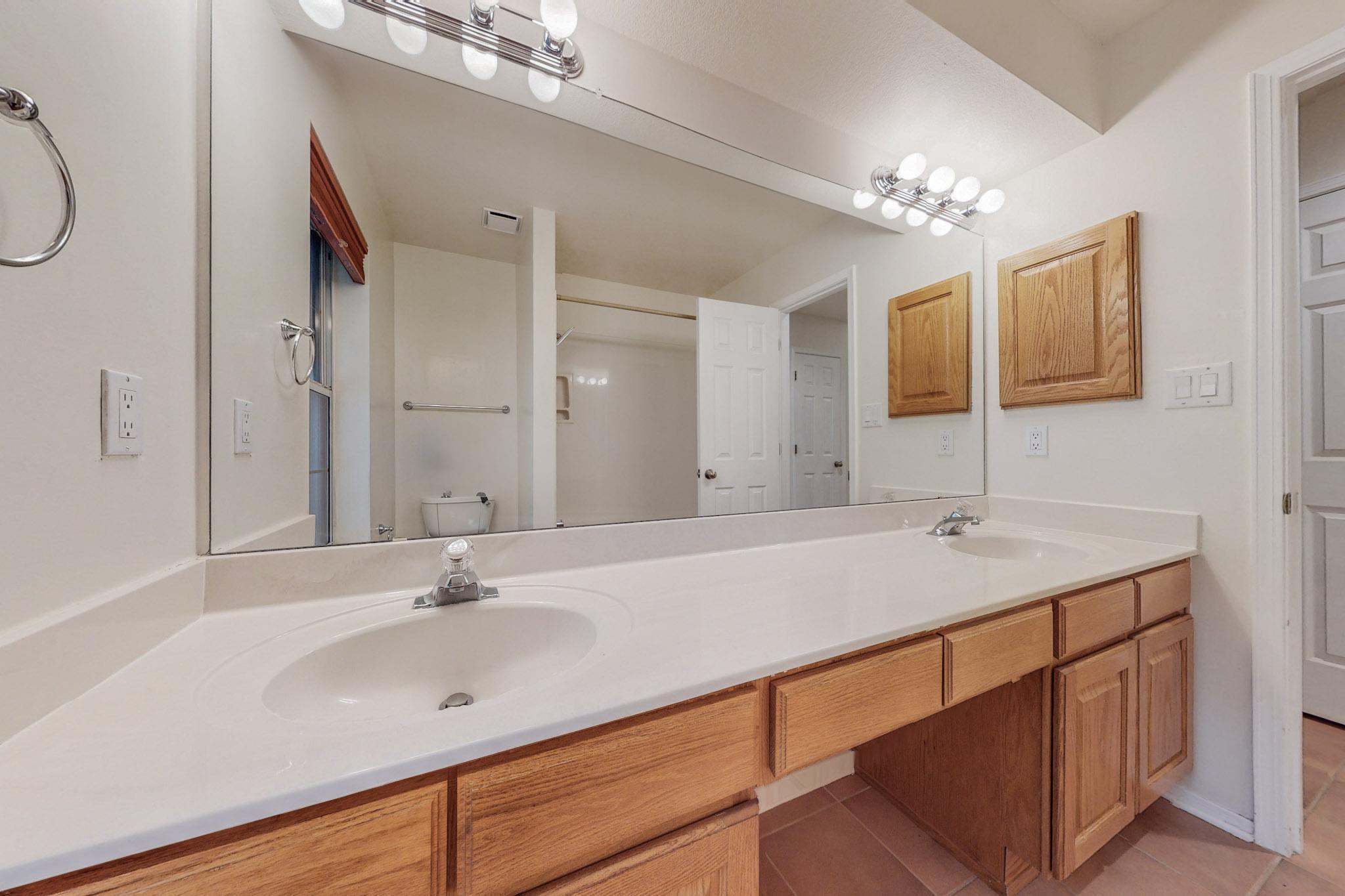 1215 BLUE QUAIL Road NE
