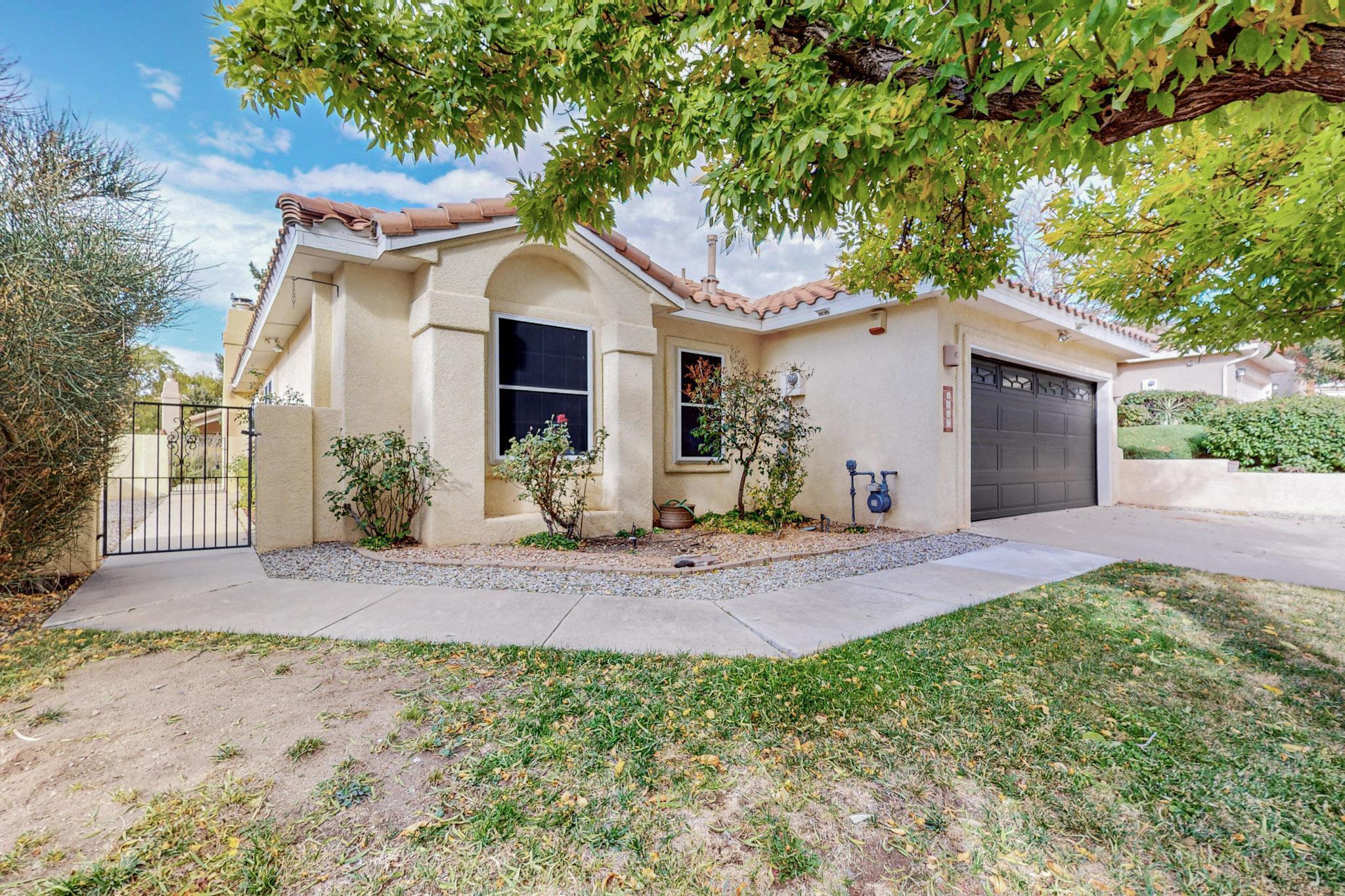 1215 BLUE QUAIL Road NE