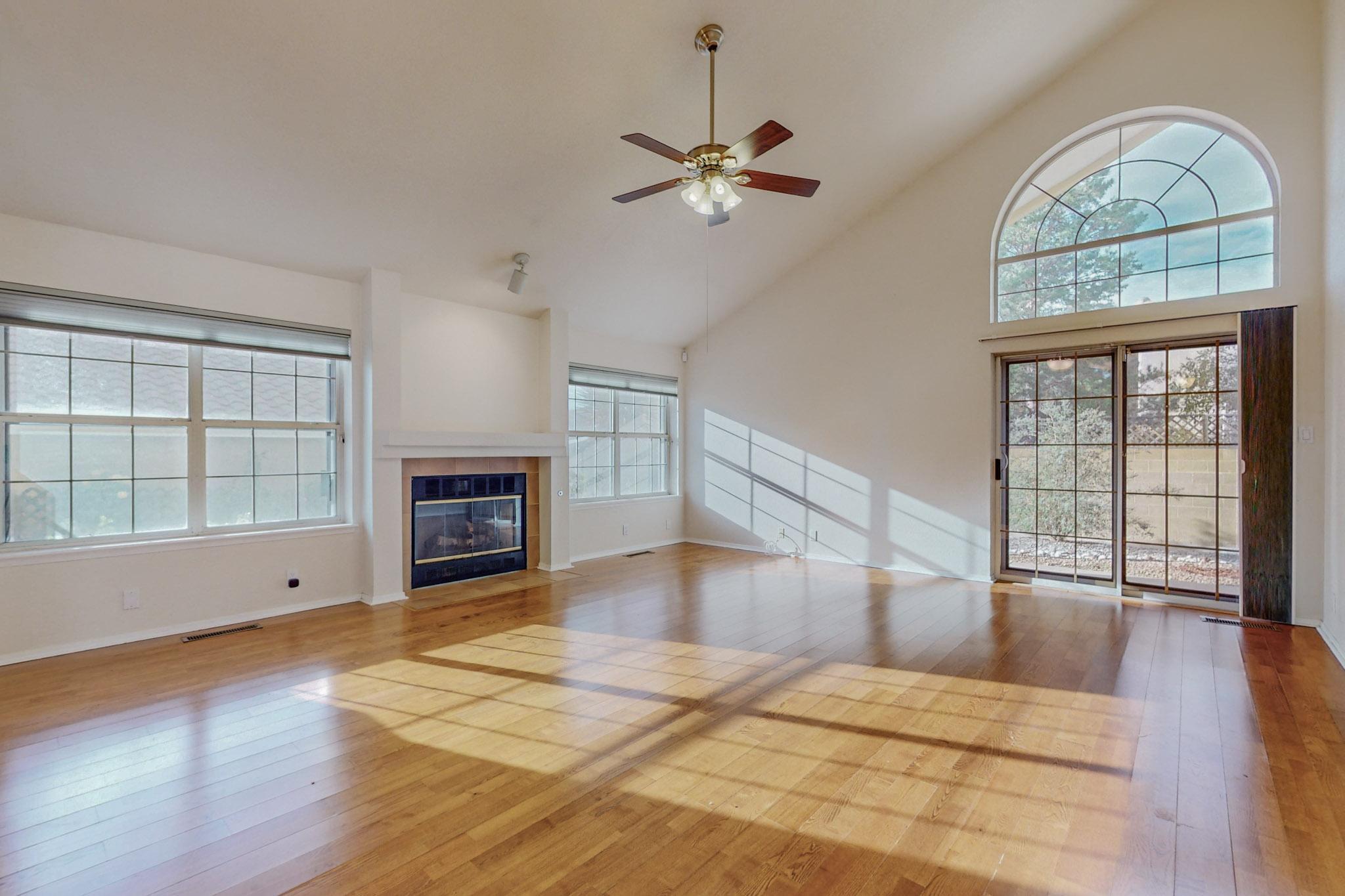 1215 BLUE QUAIL Road NE