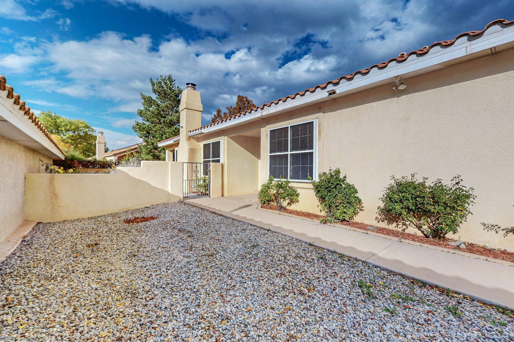 1215 BLUE QUAIL Road NE