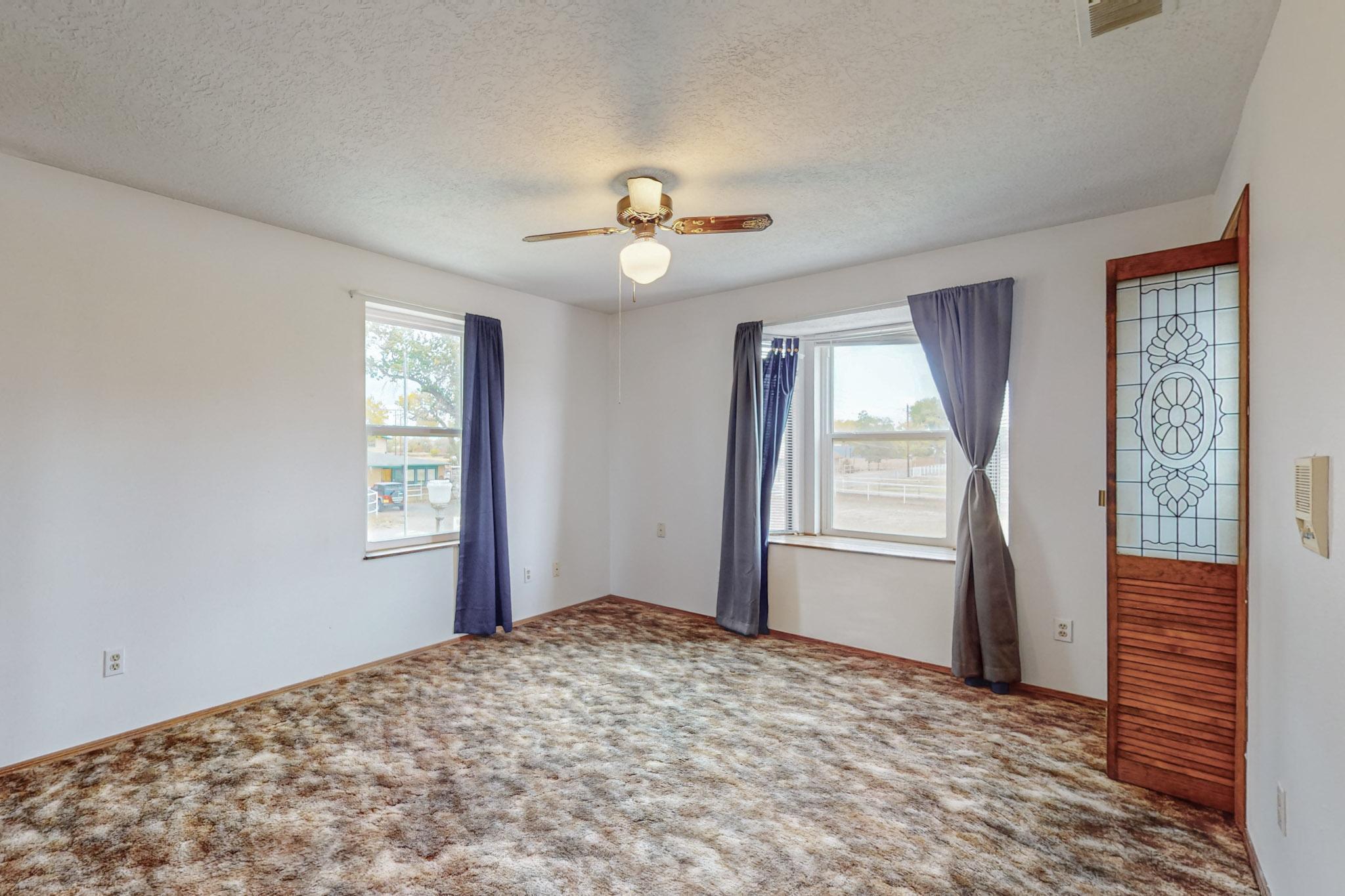 1413 LAKEVIEW Road SW