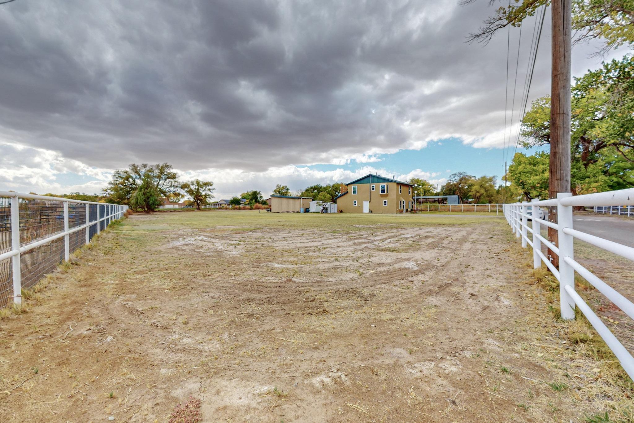 1413 LAKEVIEW Road SW