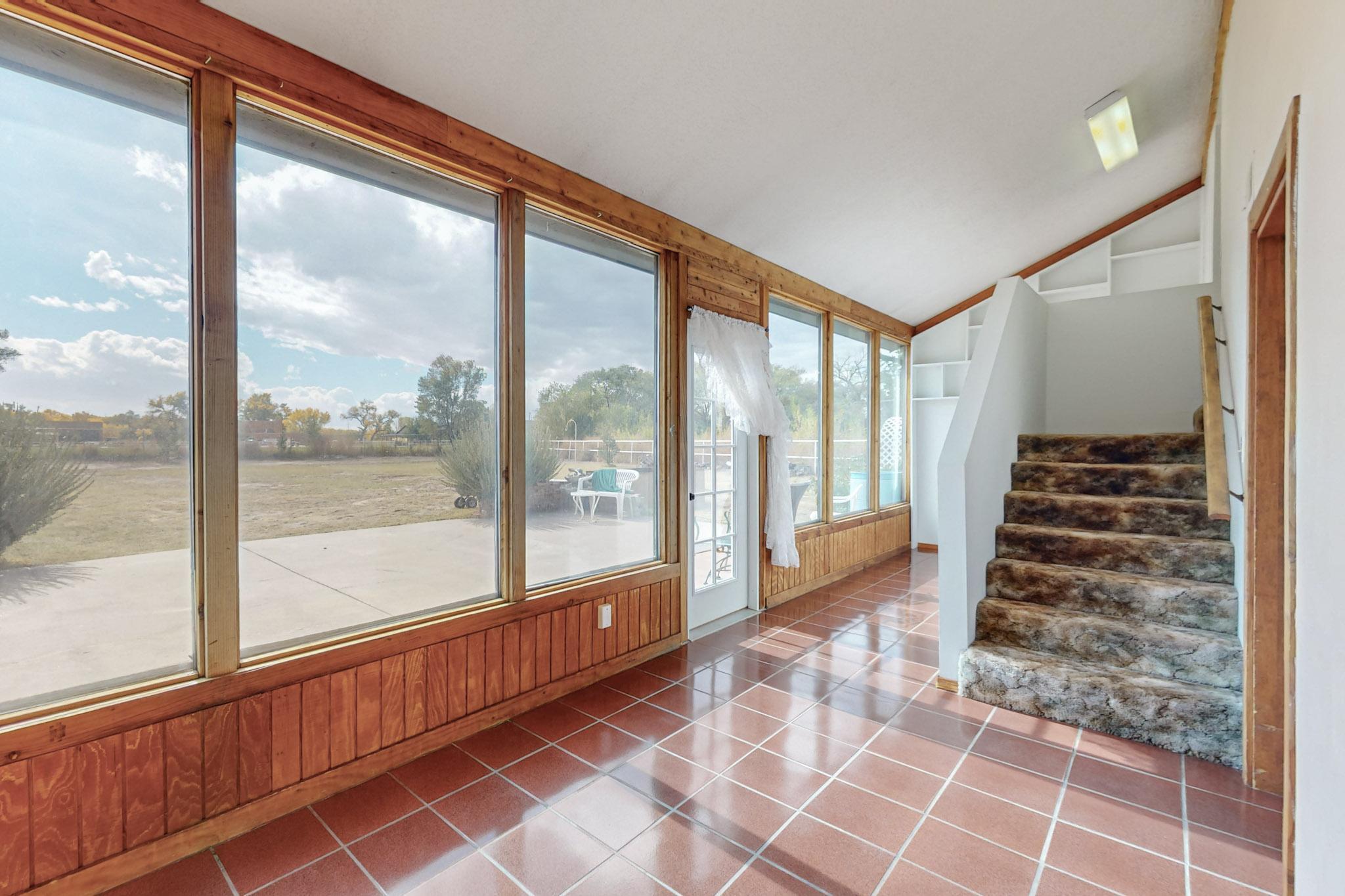 1413 LAKEVIEW Road SW