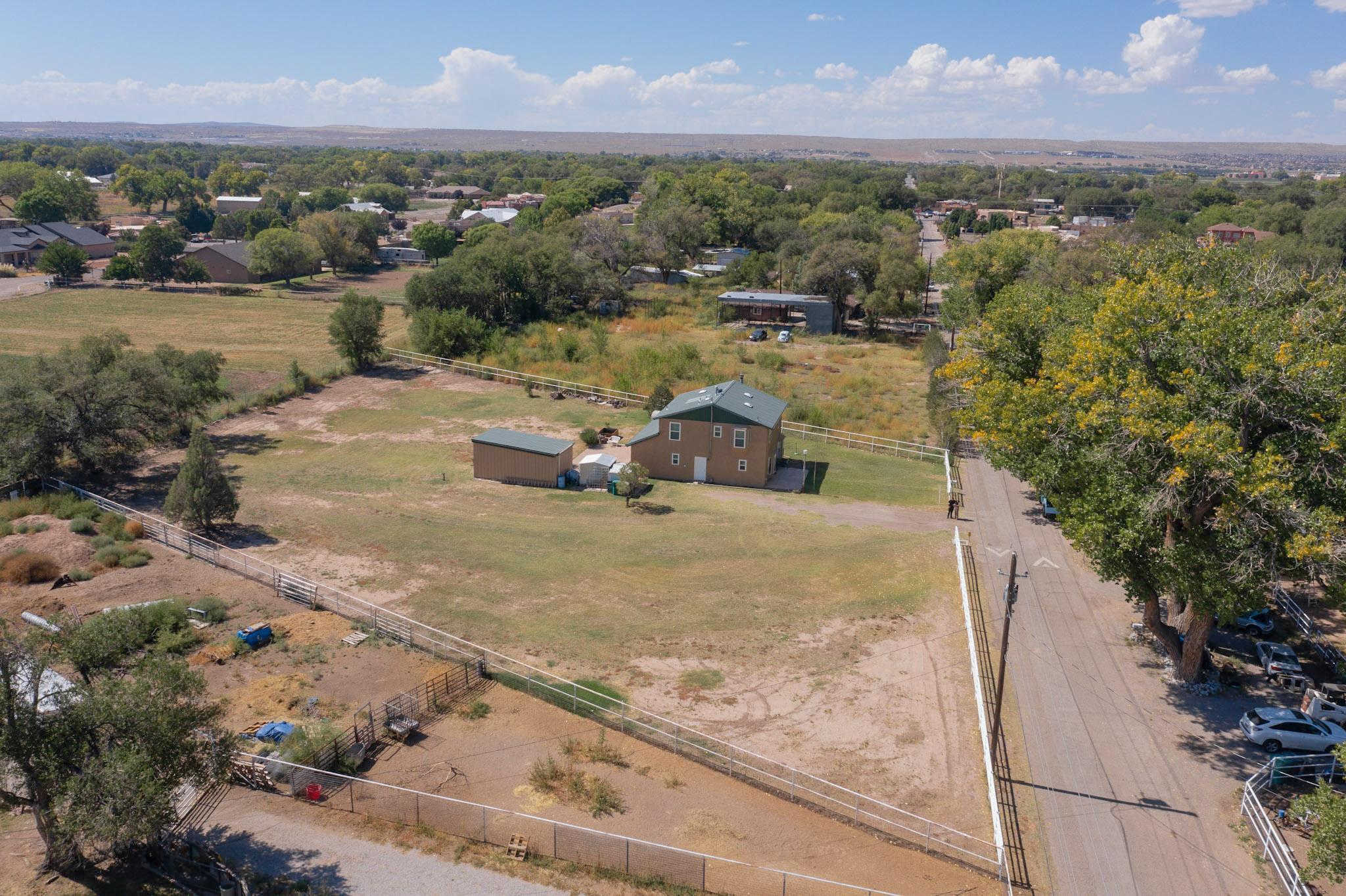1413 LAKEVIEW Road SW