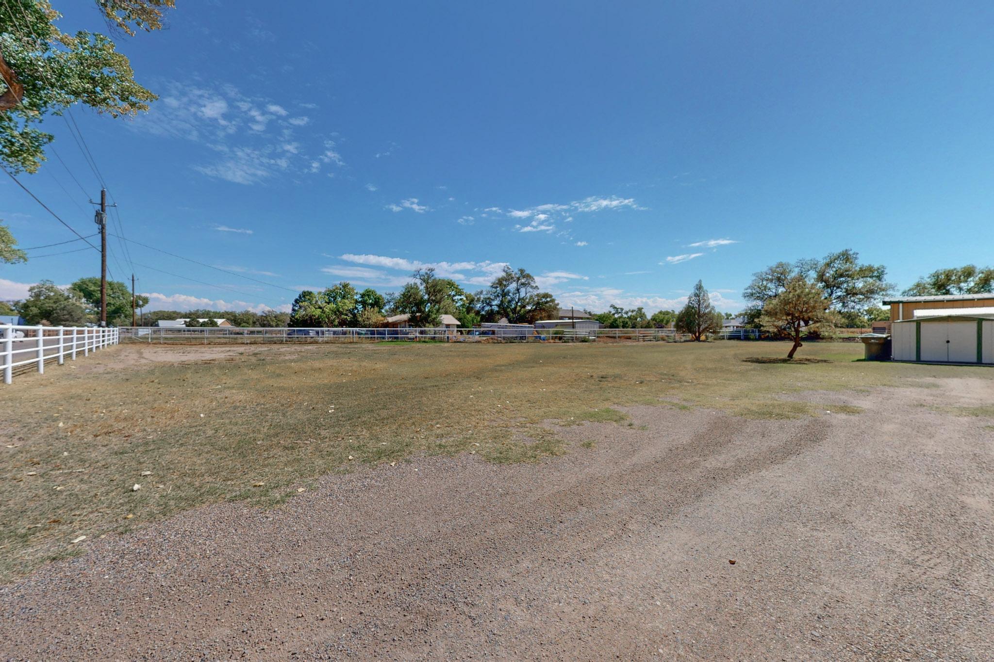 1413 LAKEVIEW Road SW