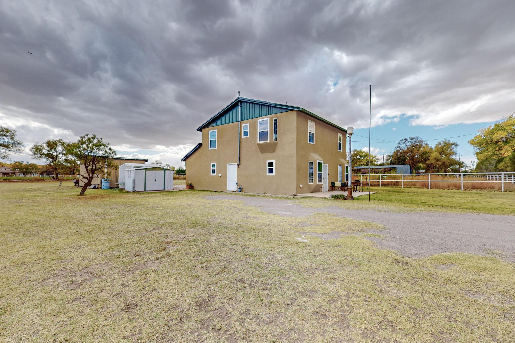 1413 LAKEVIEW Road SW