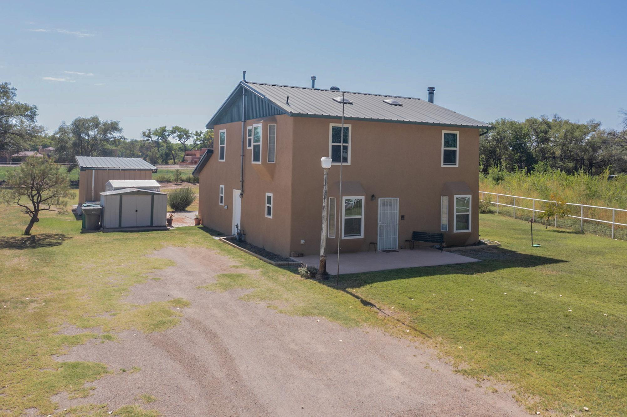 1413 LAKEVIEW Road SW