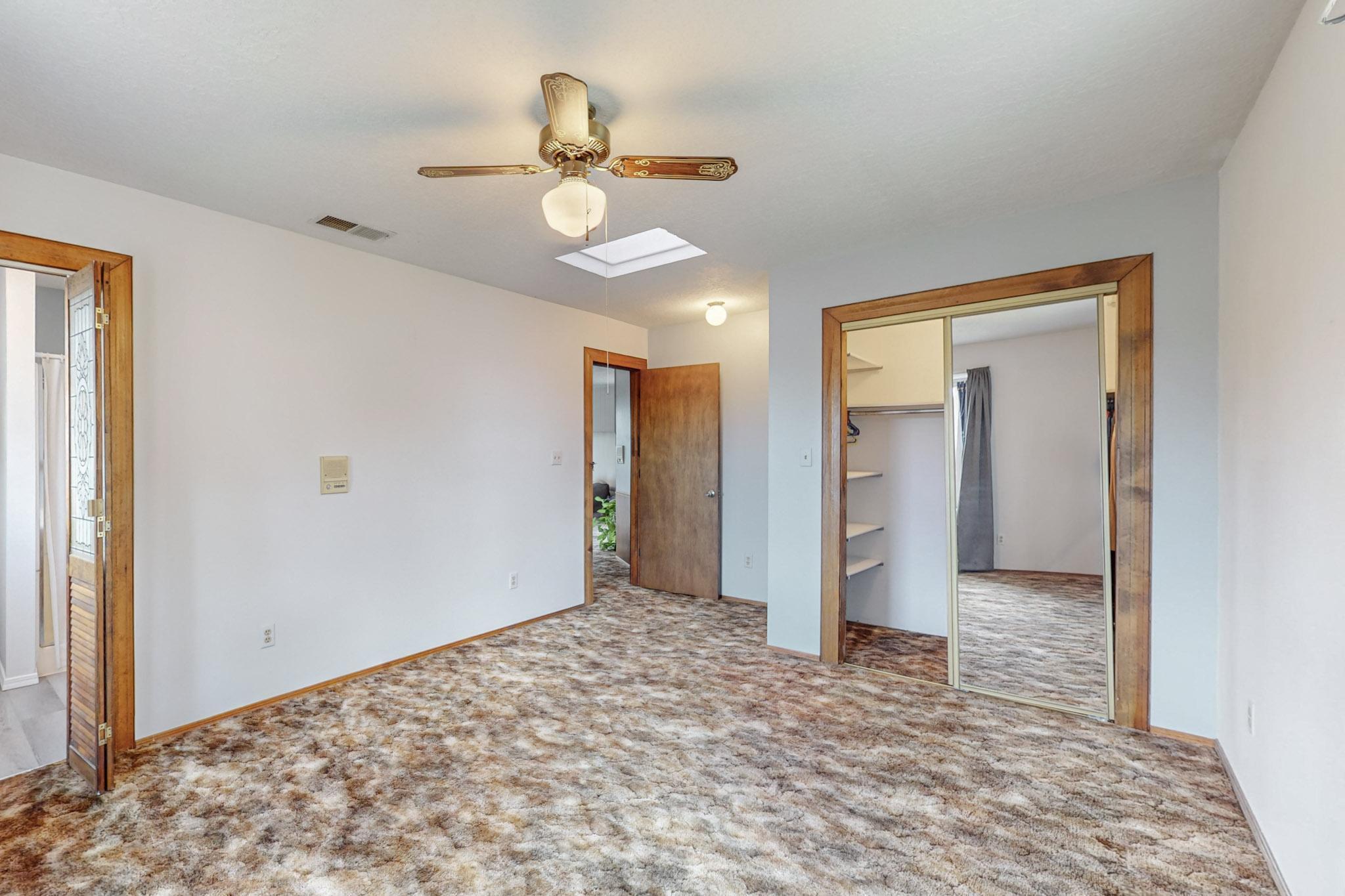 1413 LAKEVIEW Road SW