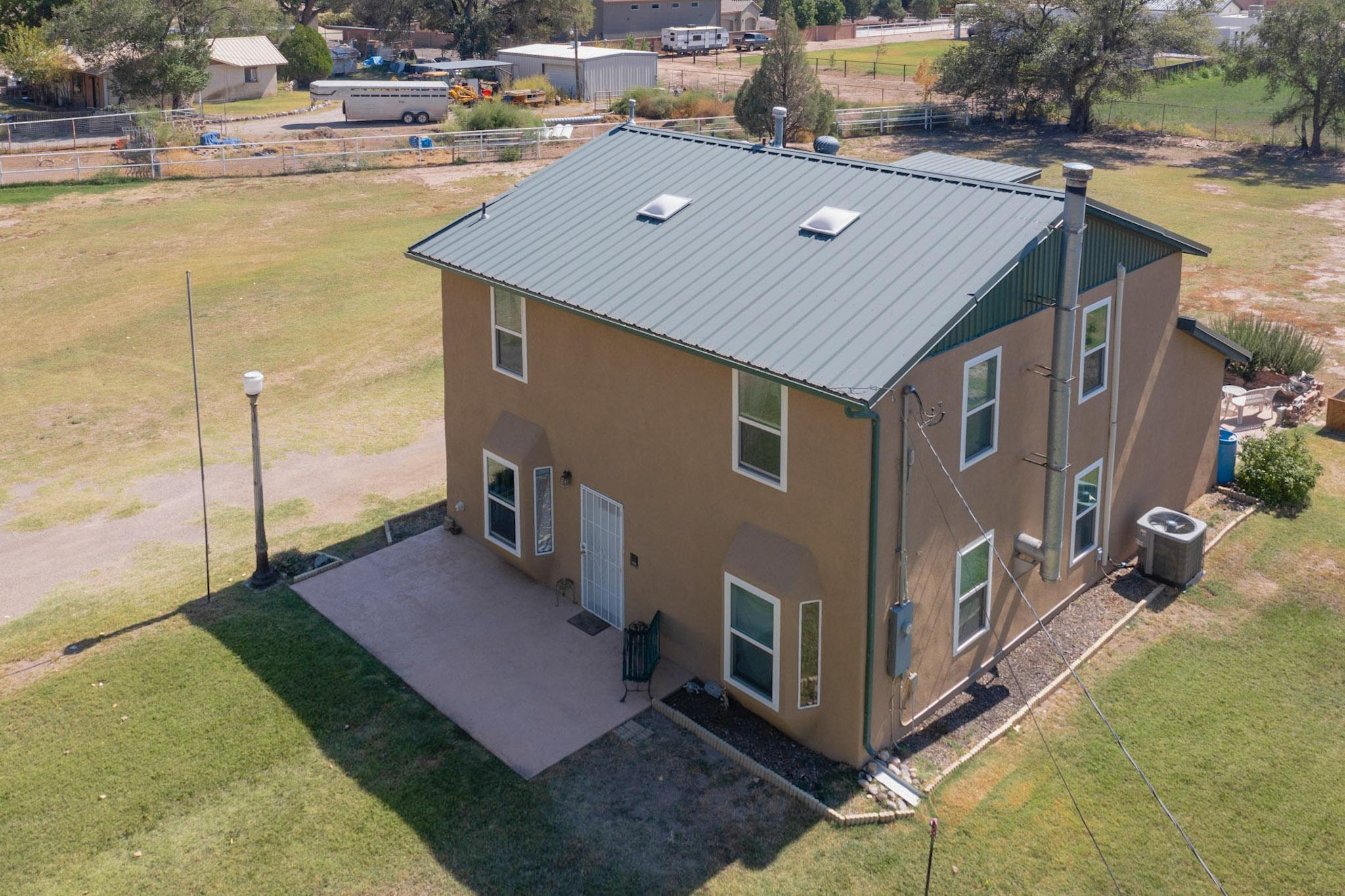 1413 LAKEVIEW Road SW