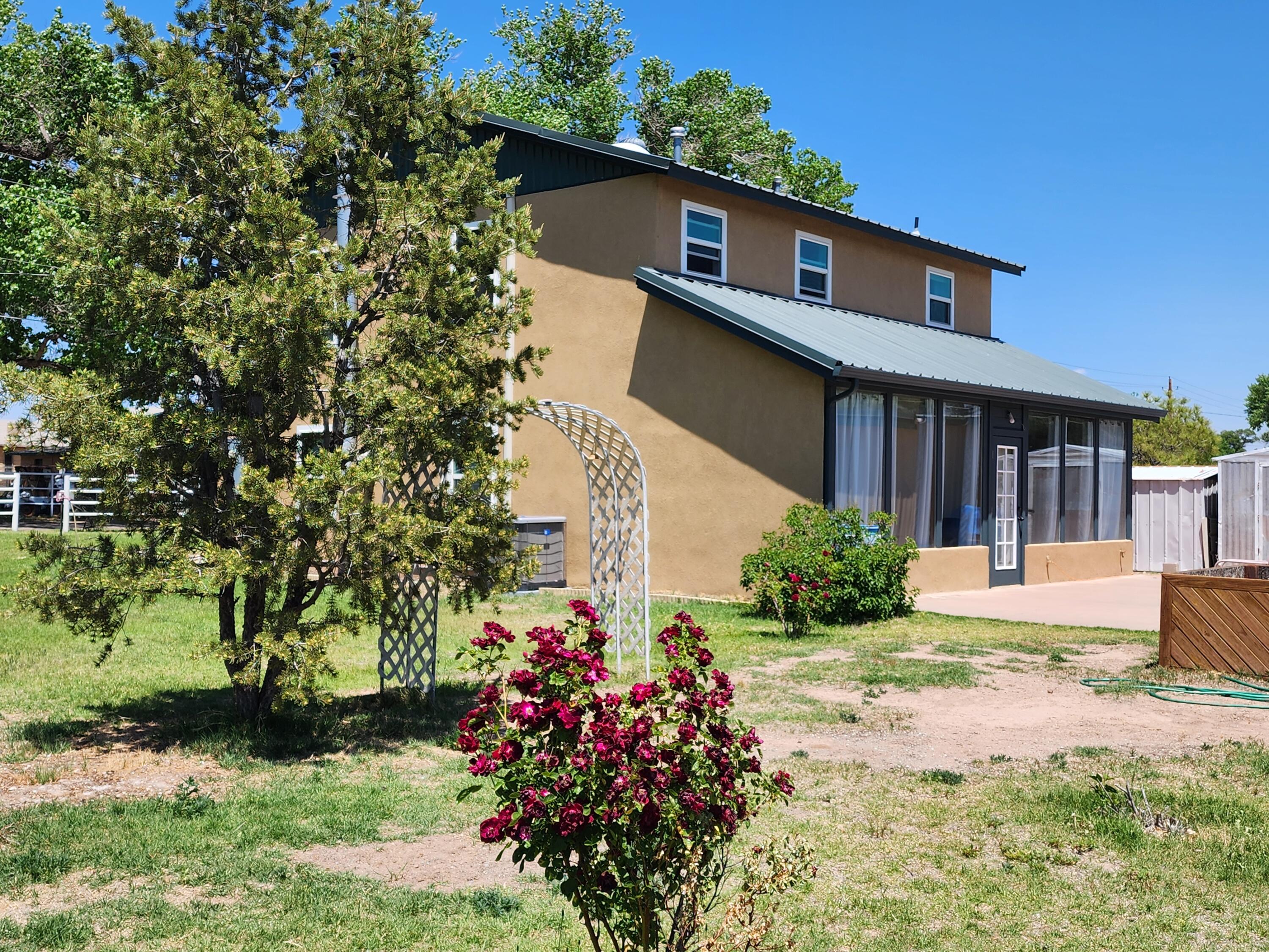1413 LAKEVIEW Road SW