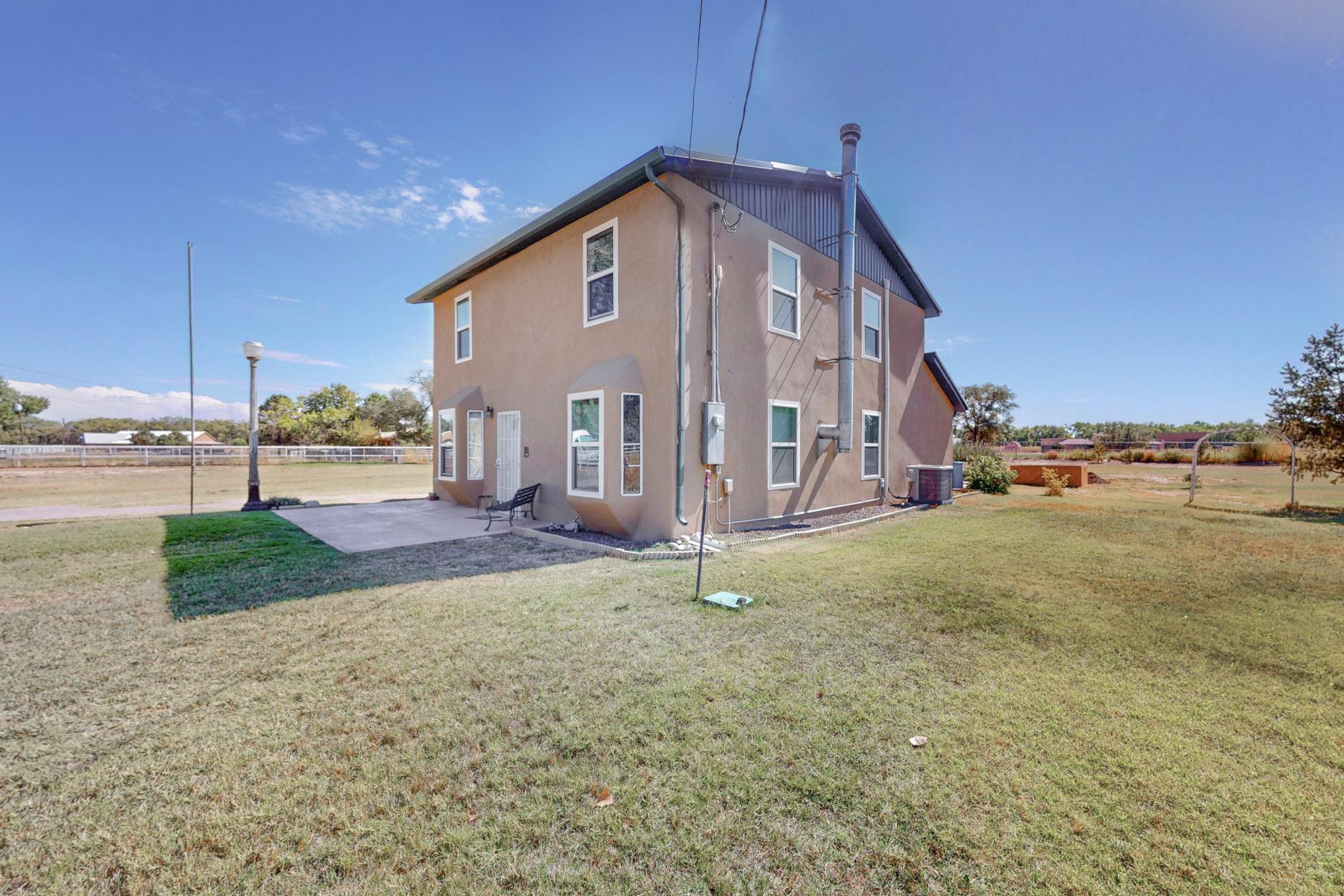 1413 LAKEVIEW Road SW