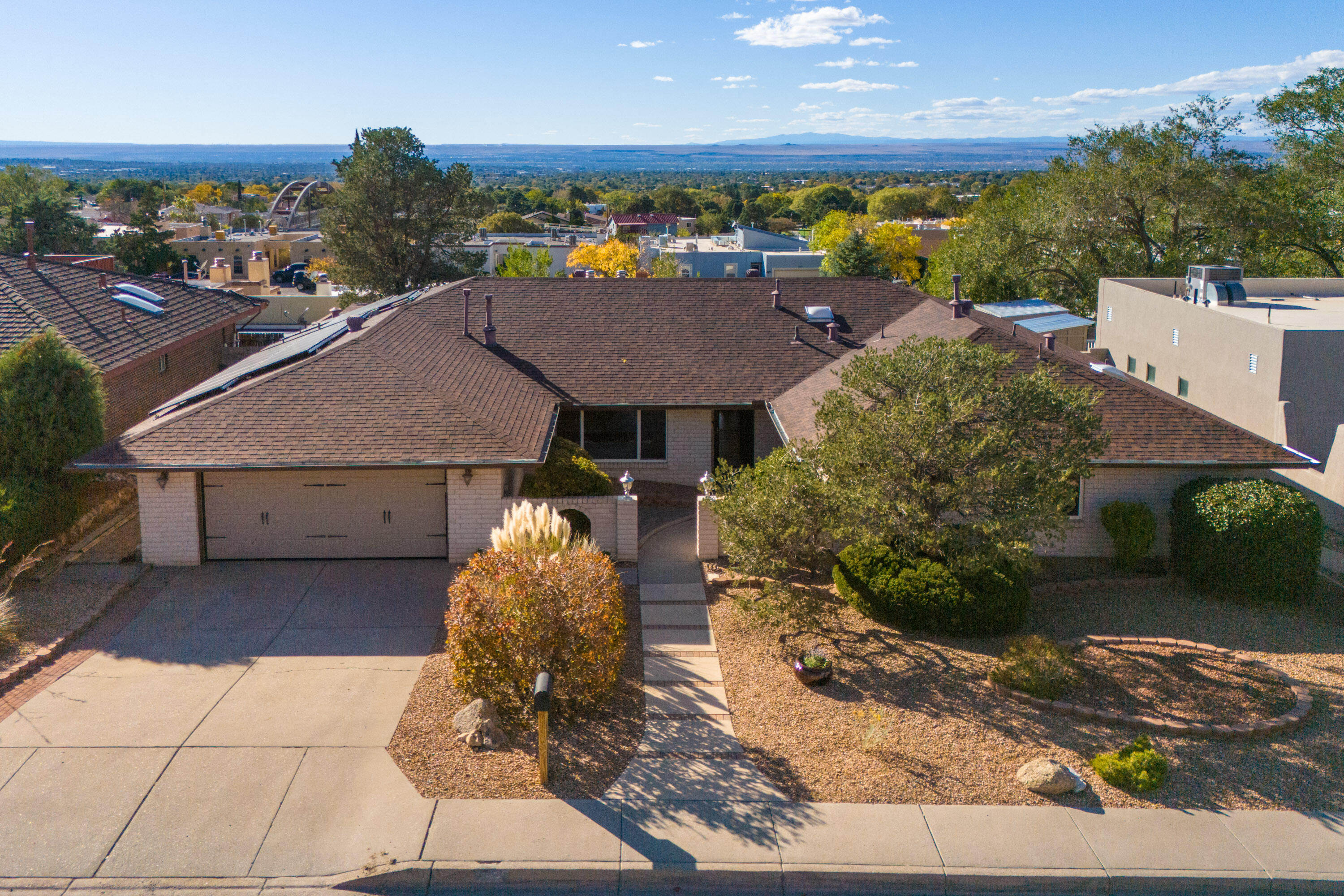 2825 PALO ALTO Drive NE